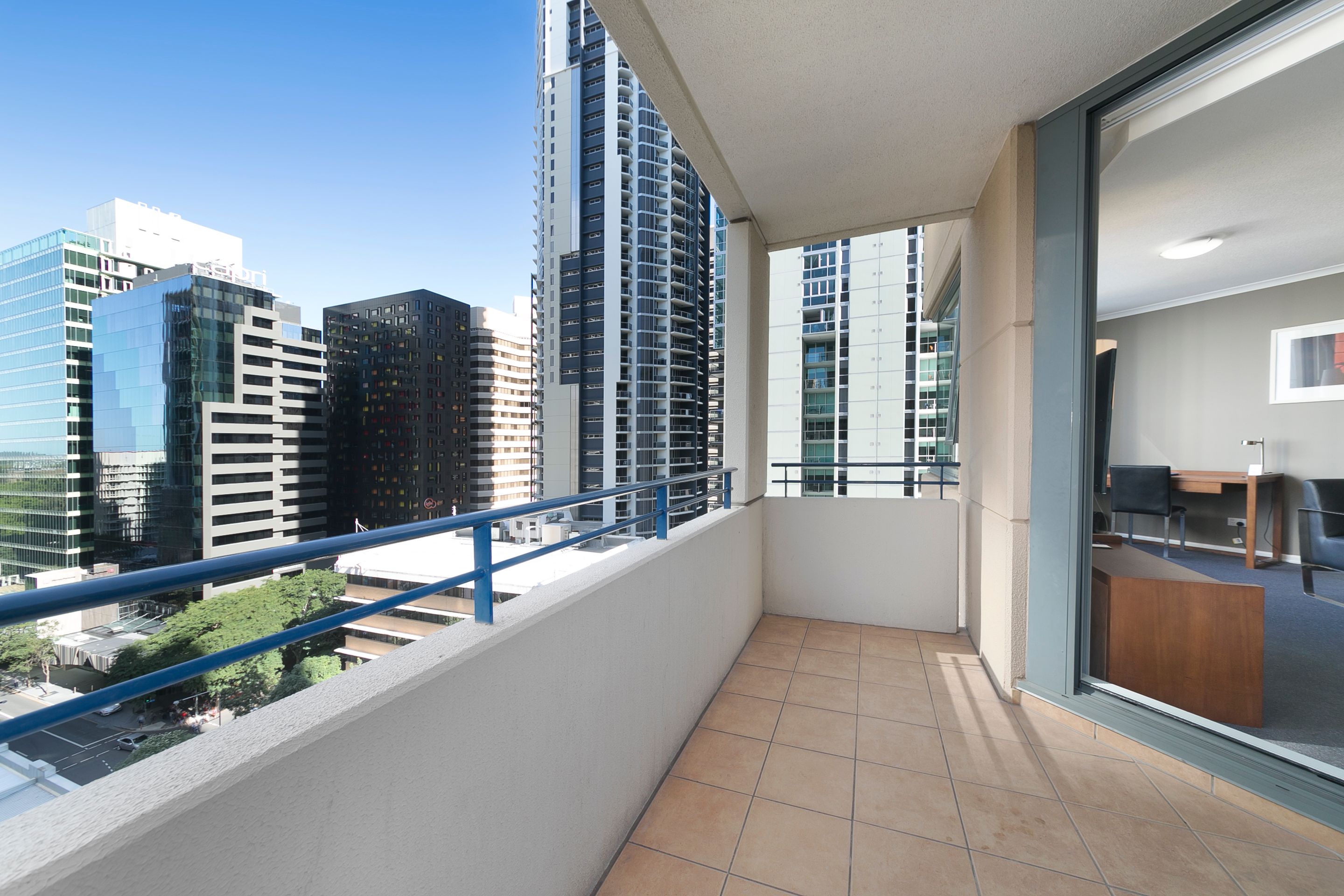 2401/95 Charlotte Street — photo 4 of 20
