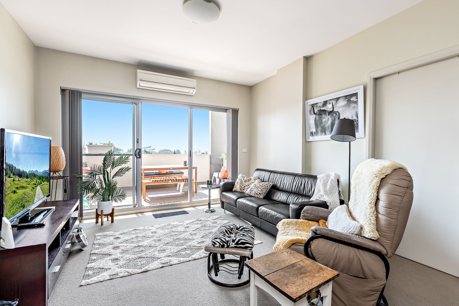 202/215 Pacific Highway, Charlestown, NSW 2290