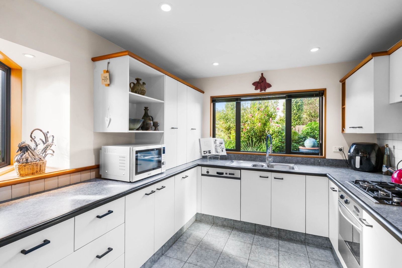 140 Memorial Avenue, Burnside, Christchurch City