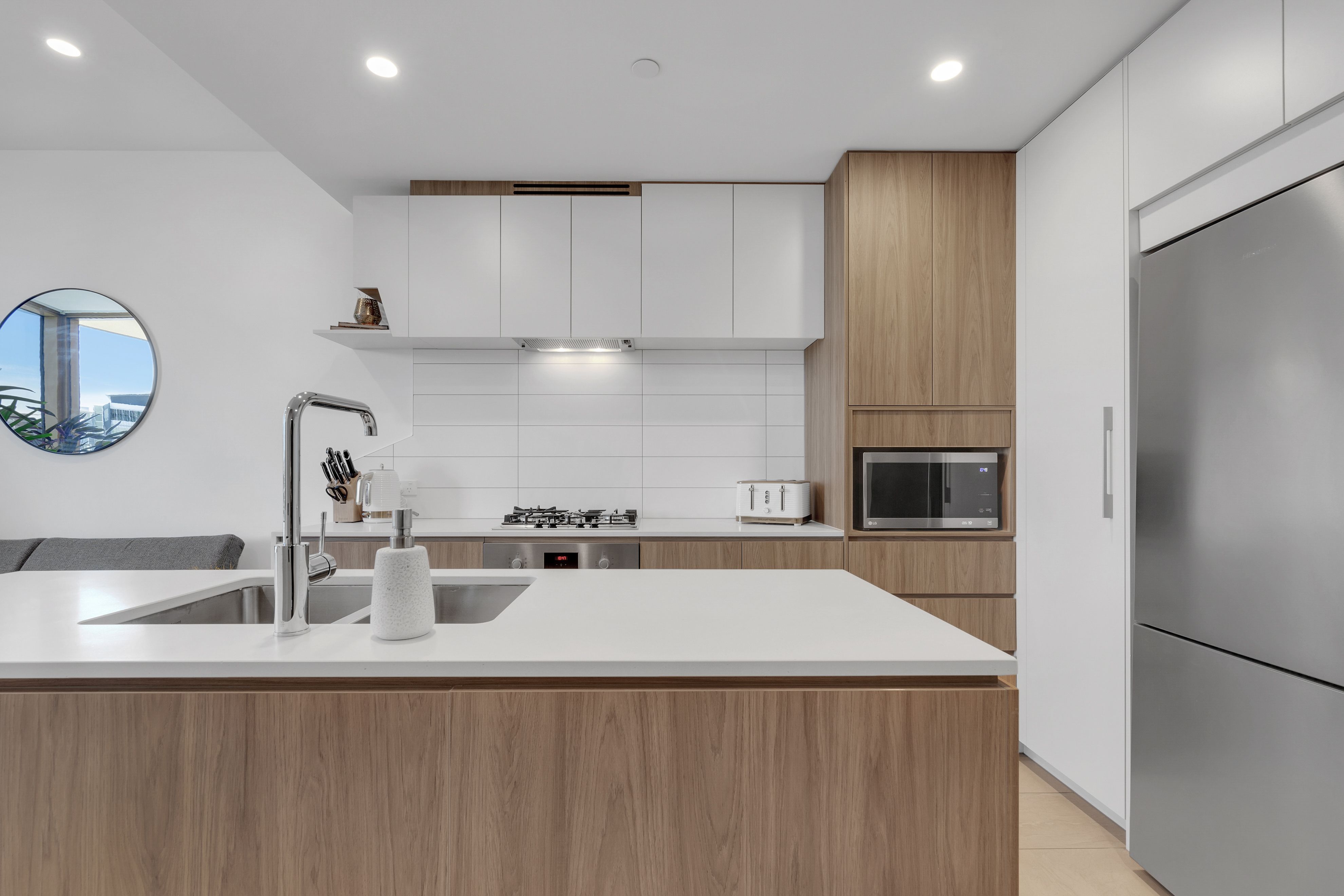 506/25 Shafston Avenue, Kangaroo Point, QLD 4169