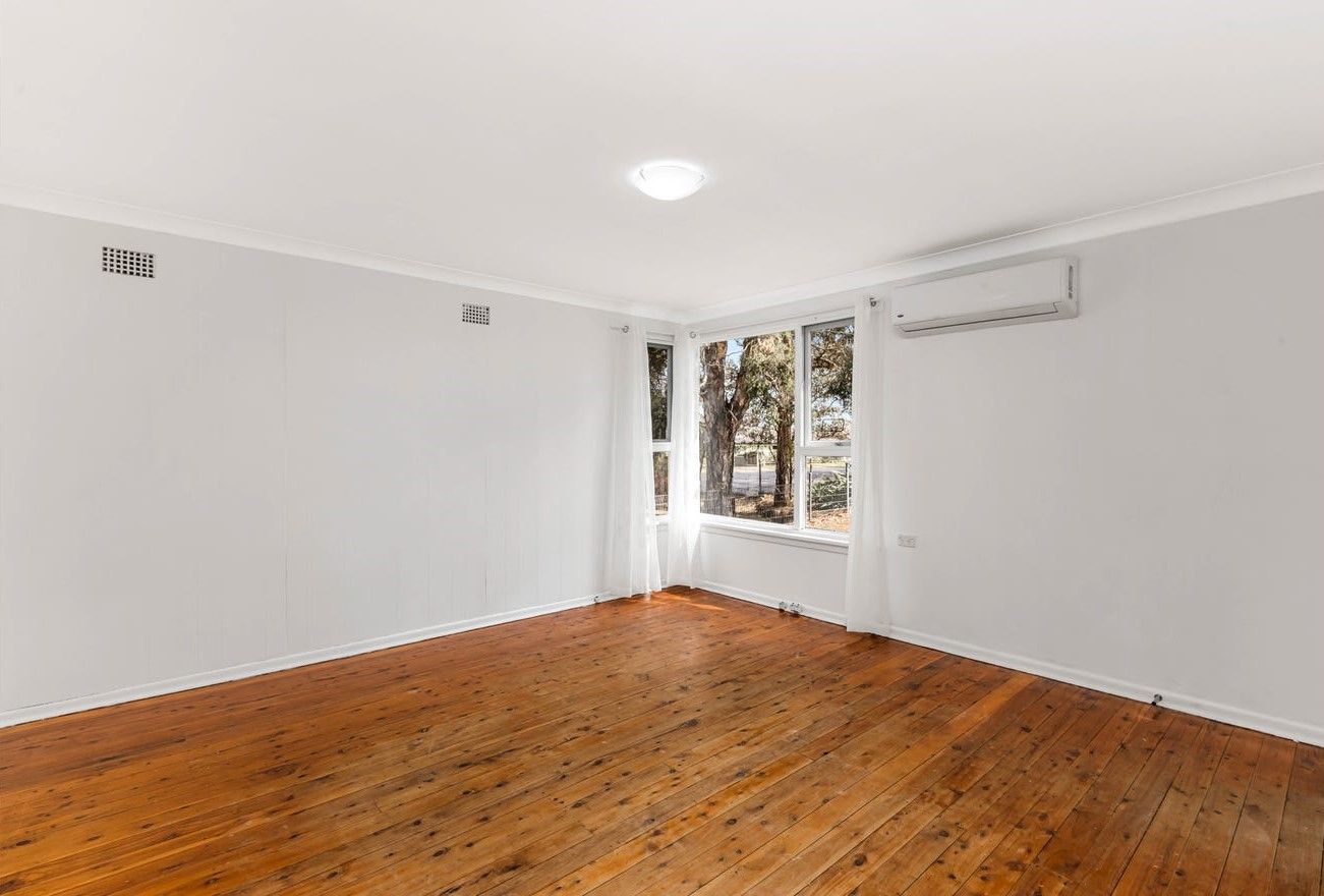45 Luzon Avenue, Lethbridge Park, NSW 2770