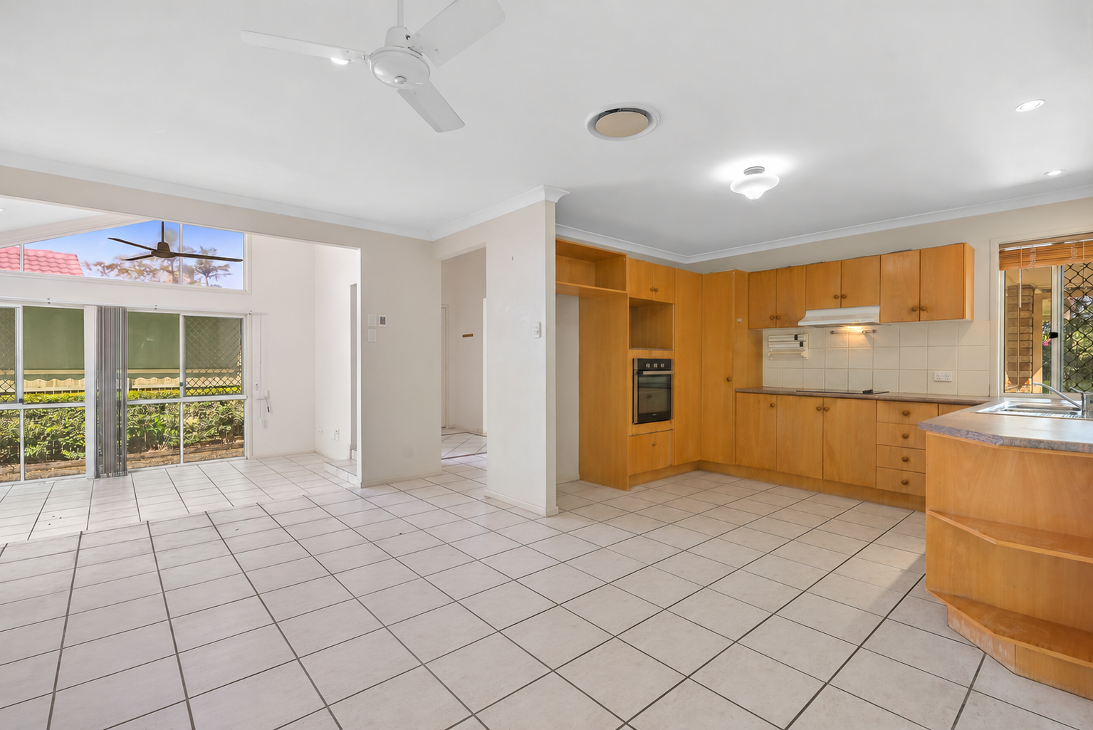 28 Parkway Place — photo 5 of 10