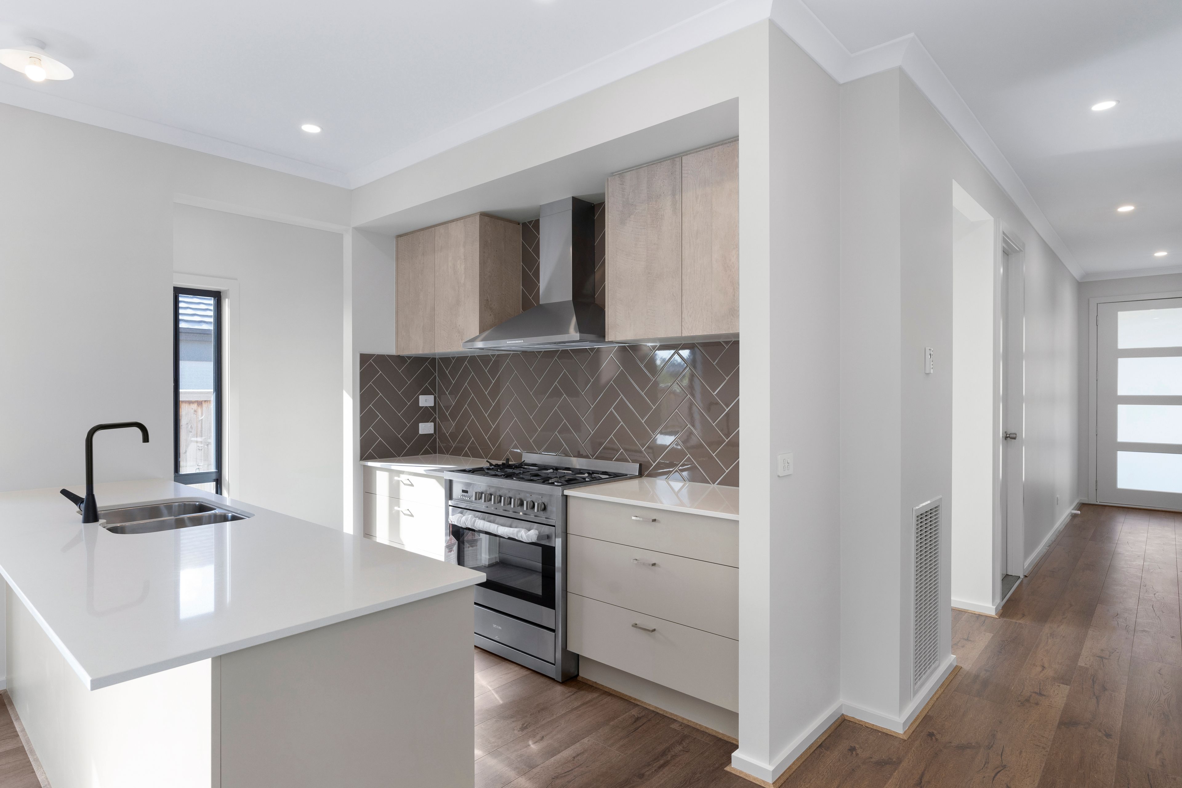 11 Kailash Road — photo 5 of 11