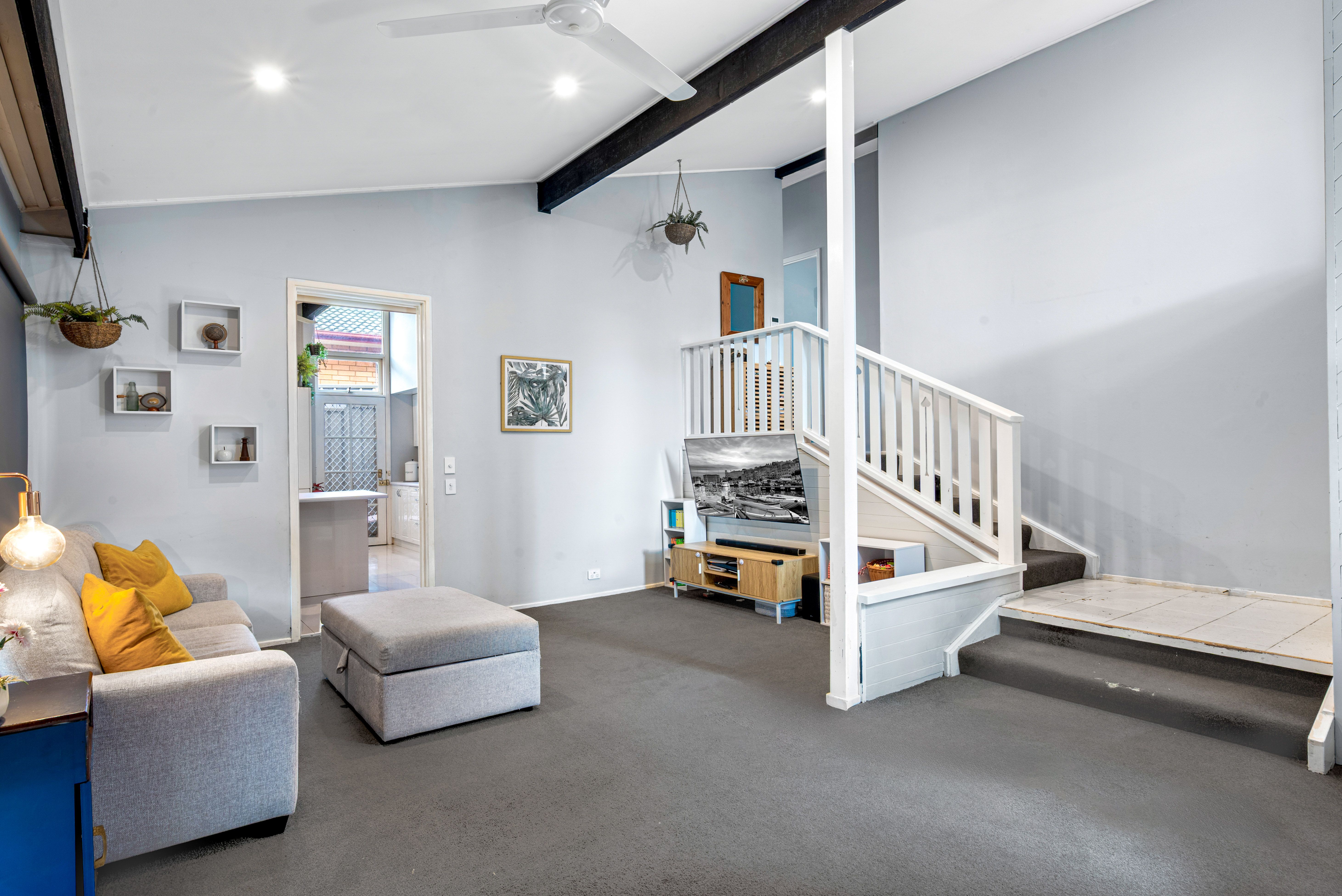 6 Greenoaks Avenue, Bradbury, NSW 2560