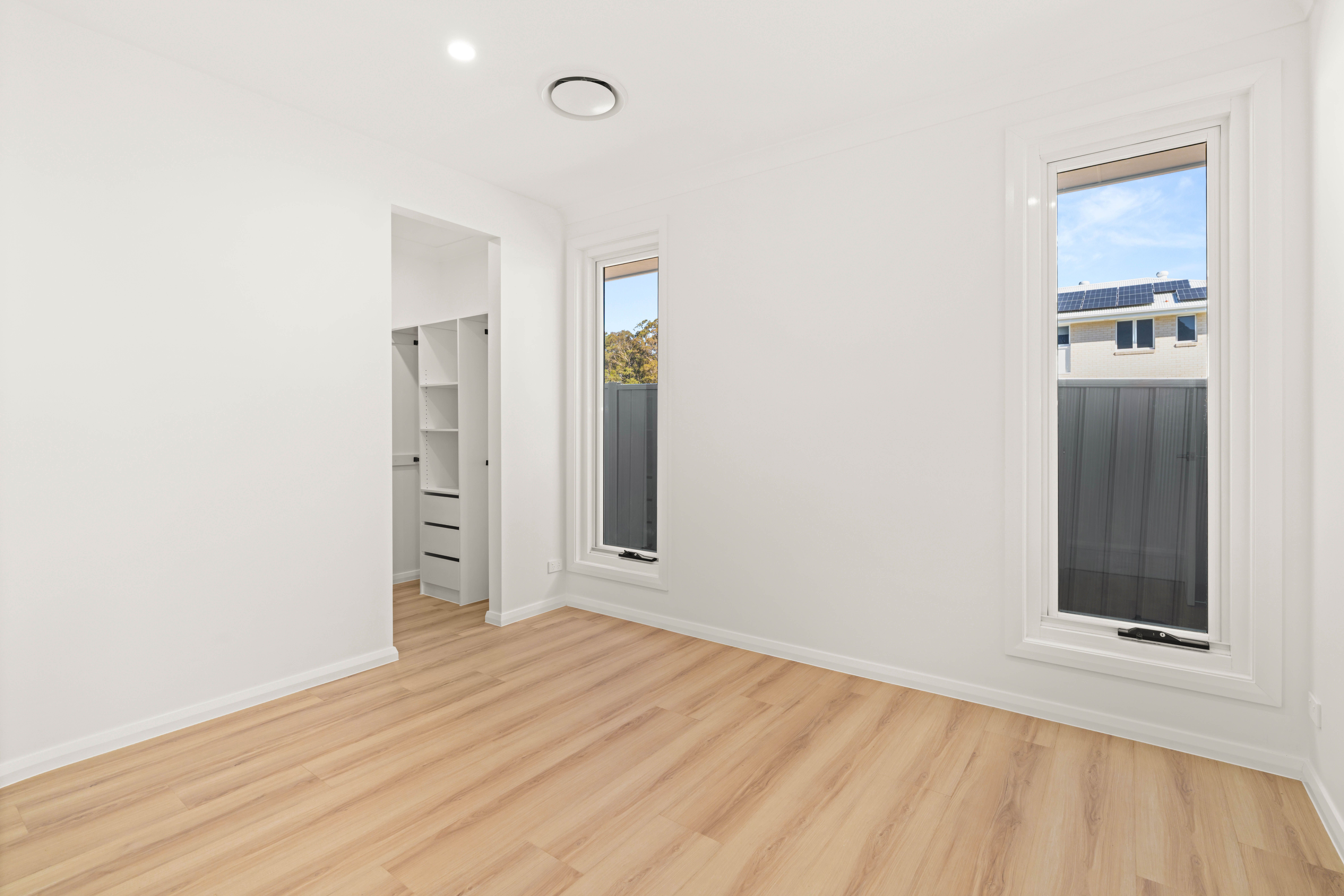 32 Myrtle Drive — photo 6 of 10