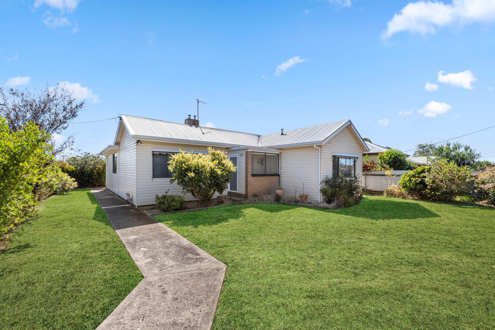 63 Sinclair Street, Colac, VIC 3250