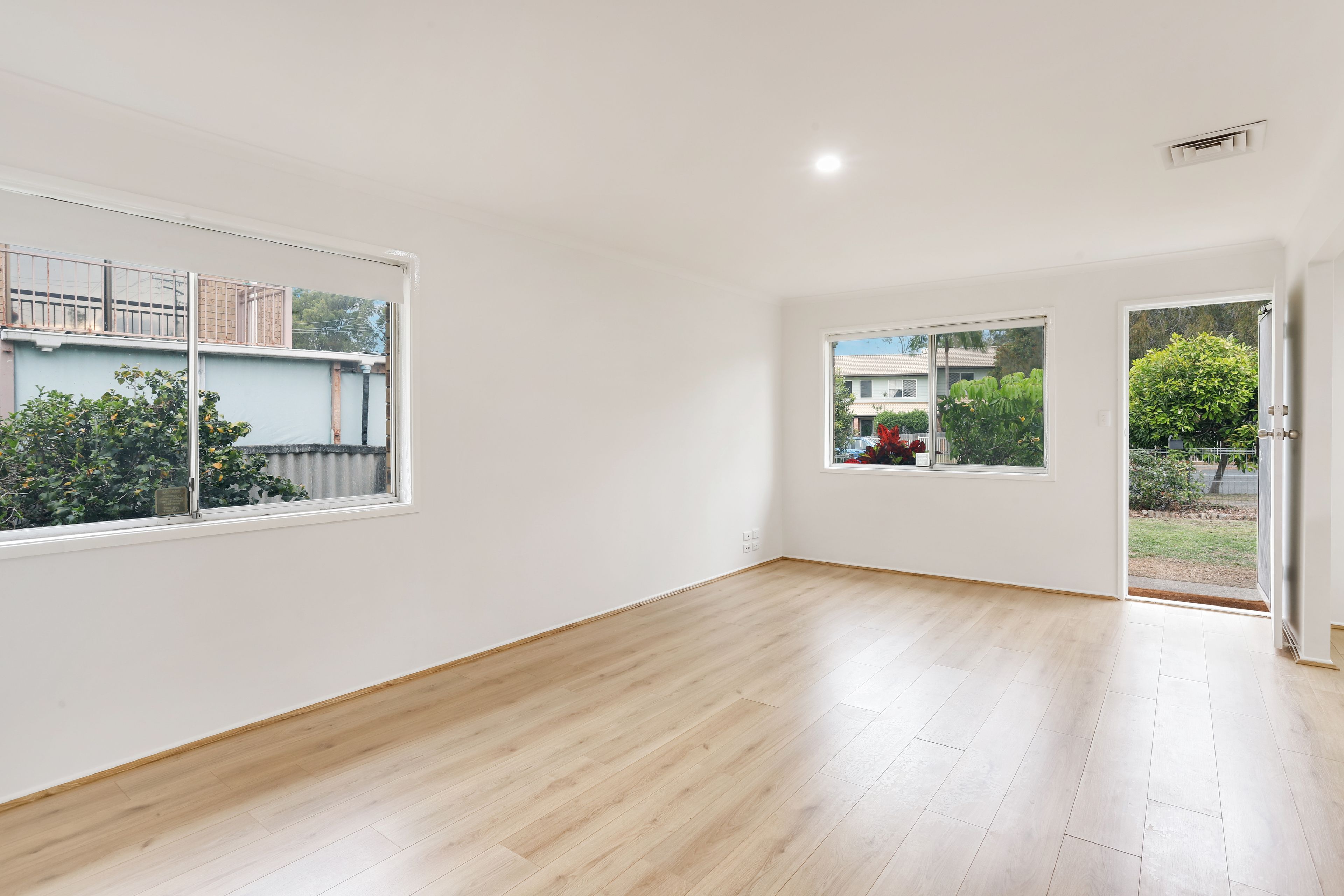 177 Whiting Street, Labrador, QLD 4215