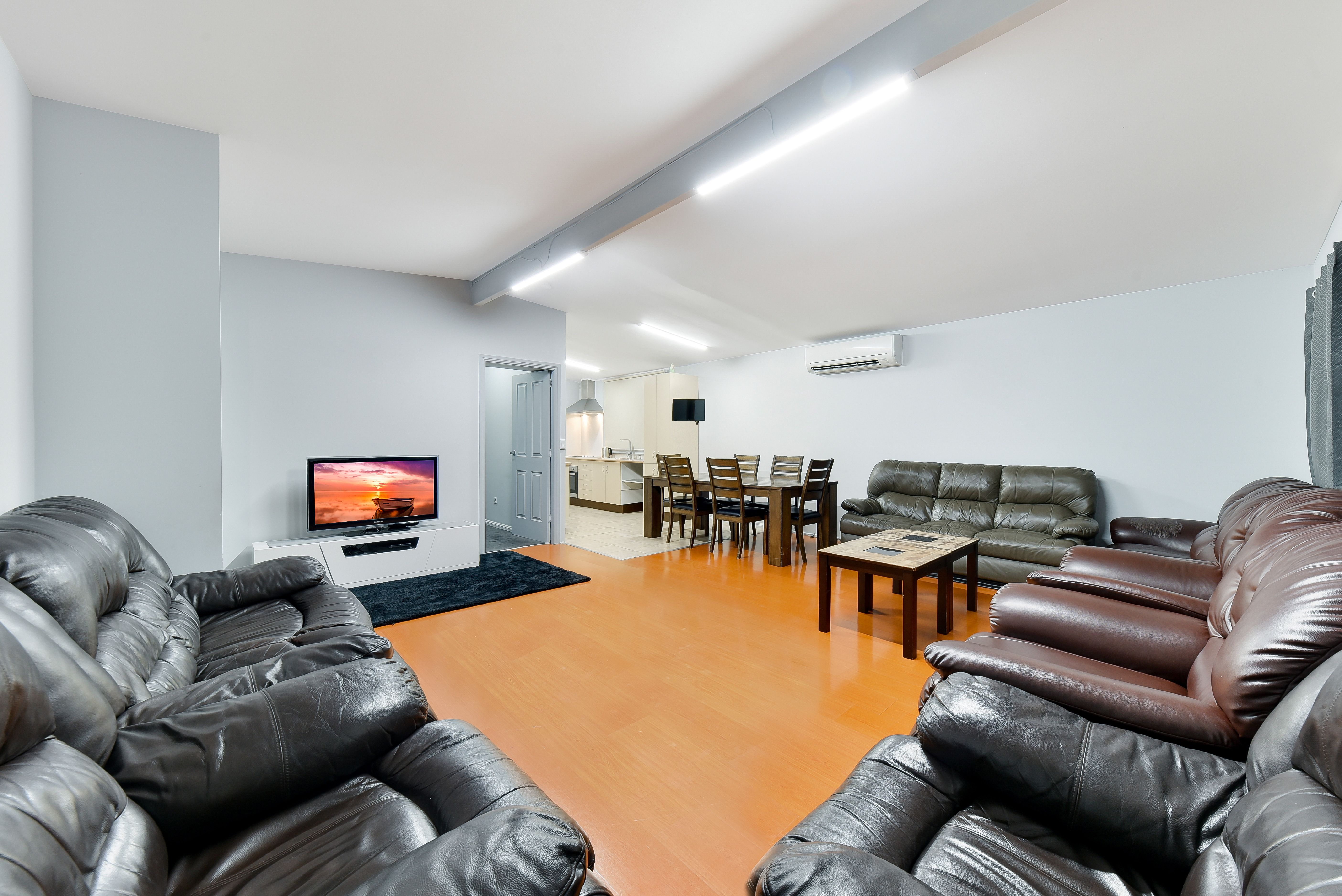 20 Brudenell Avenue, Leumeah, NSW 2560