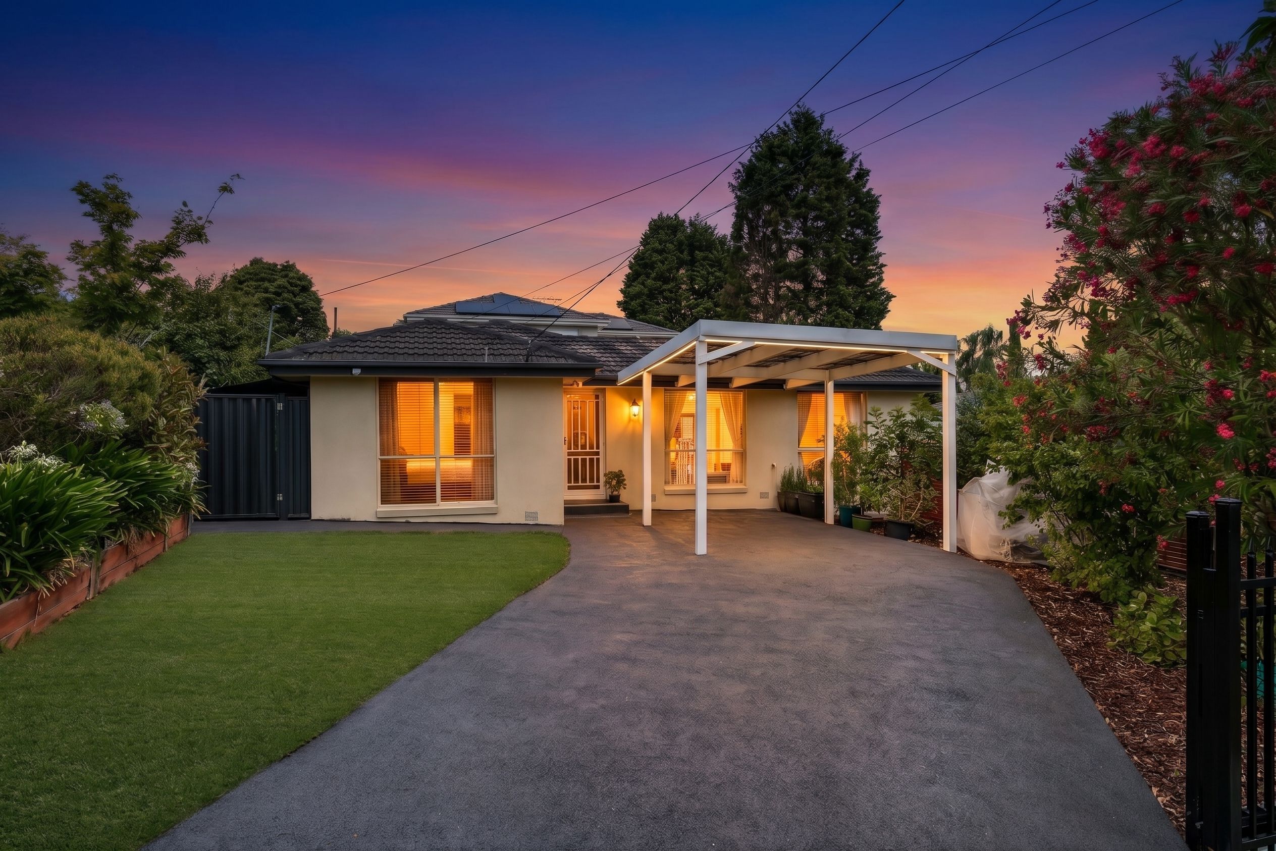 220 Hawthorn Road — photo from Ray White Mount Waverley