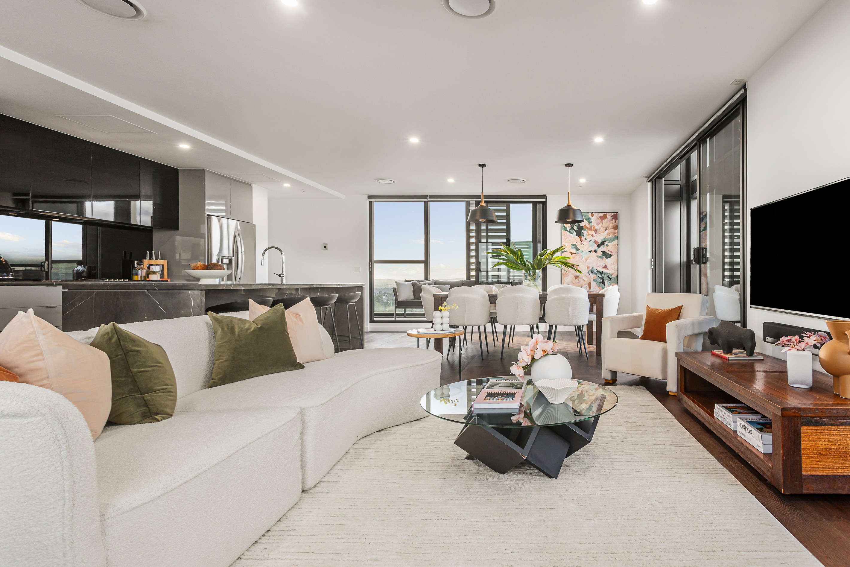 Penthouse 801/5 Sovereign Point Court, Doncaster, VIC 3108