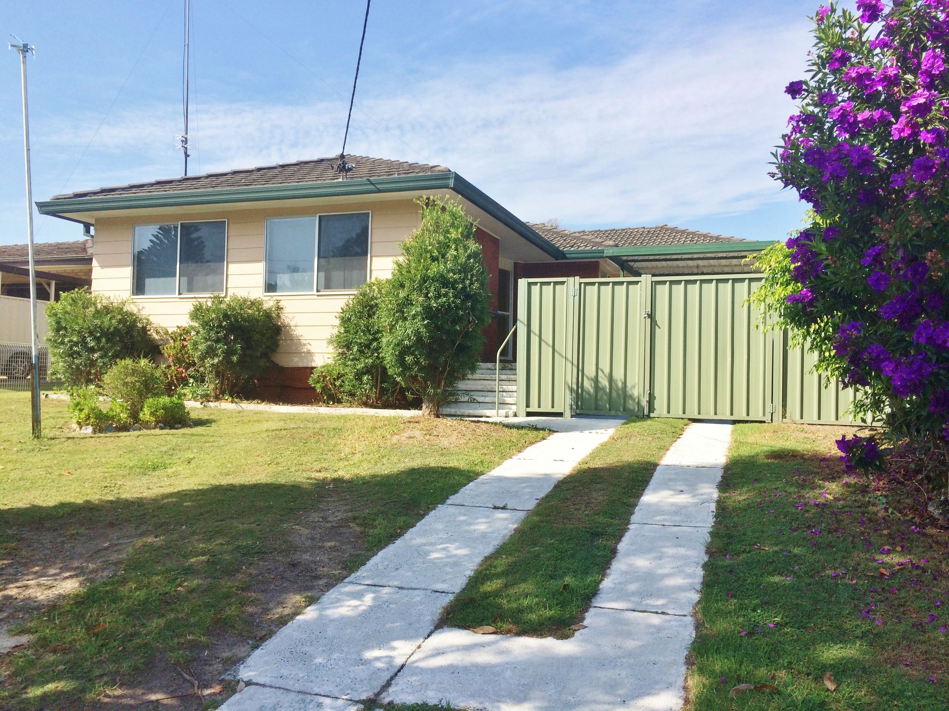 17 Nicholson Crescent, Toukley, NSW 2263