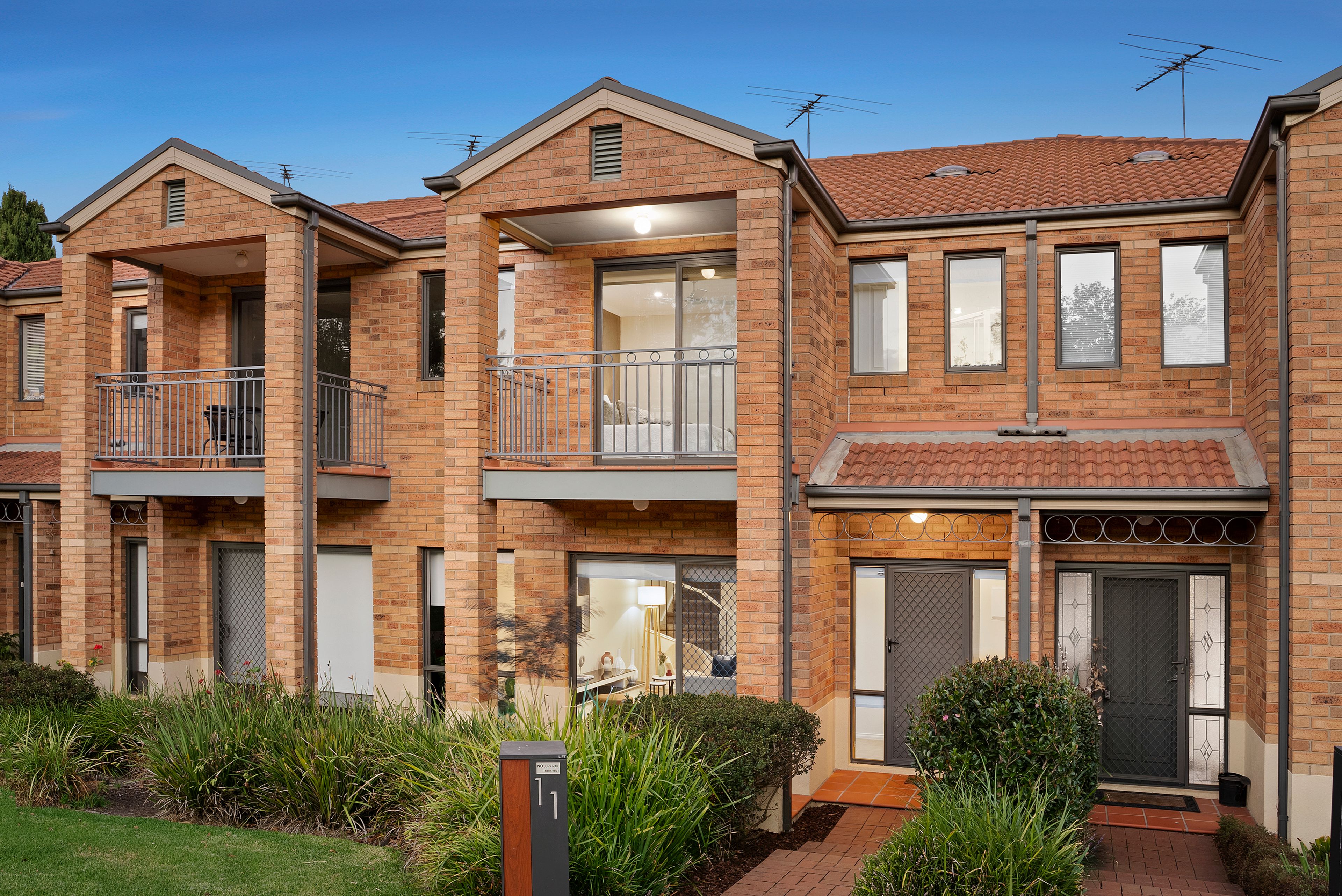 11 Houghton Drive, Ferntree Gully VIC 3156