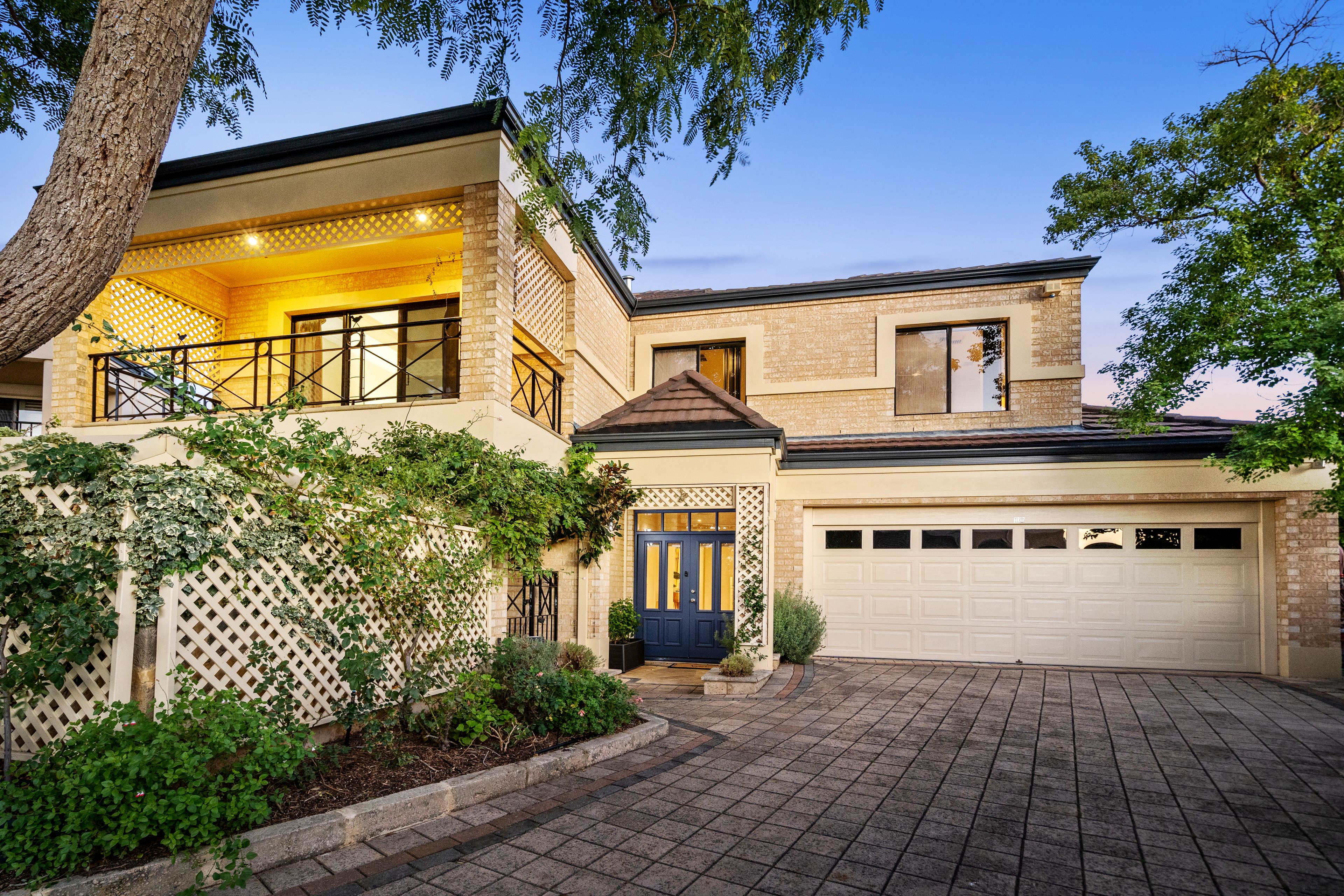 10 Glenelg Avenue, Wembley Downs, WA 6019