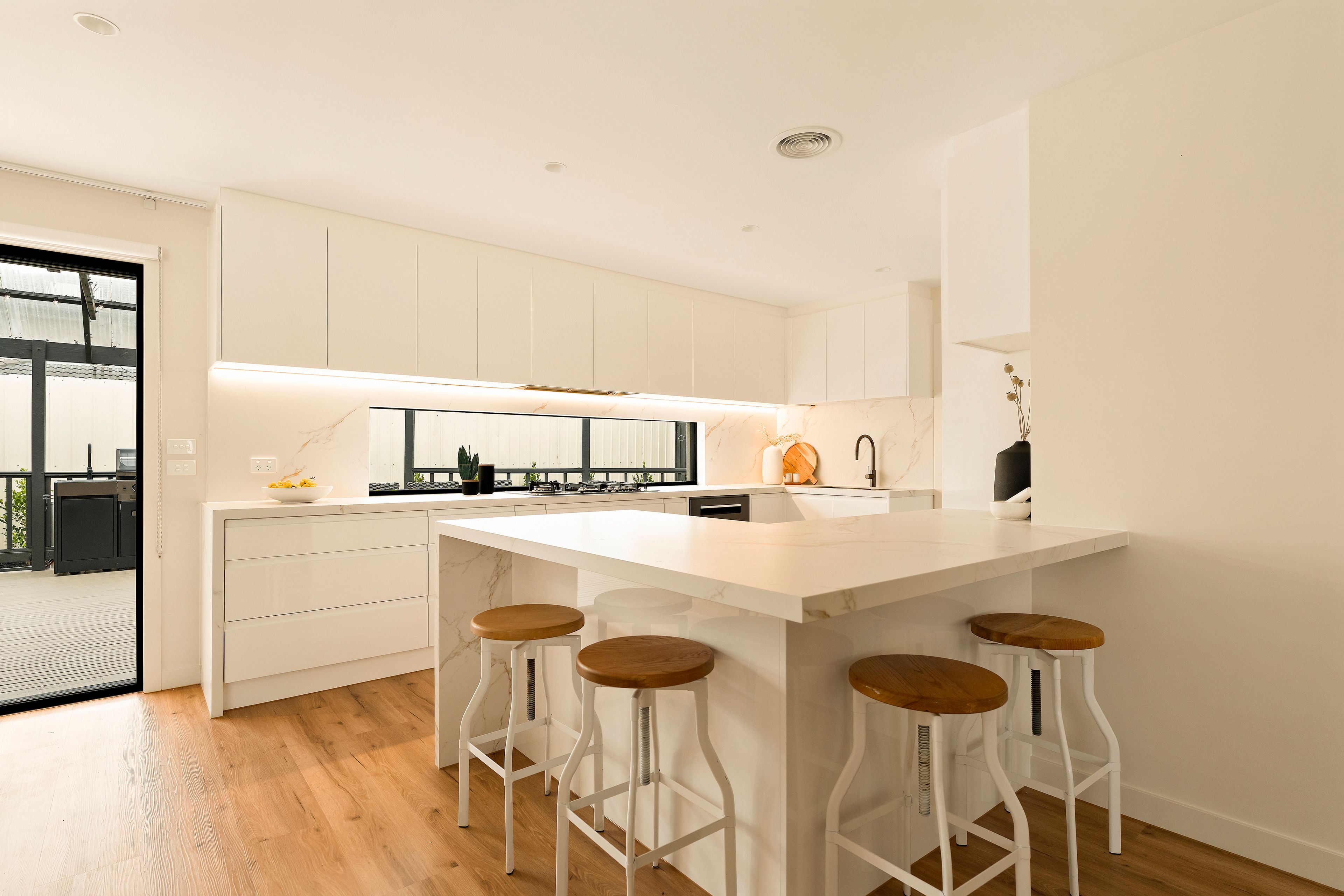 2 Cronin Court — photo 5 of 30