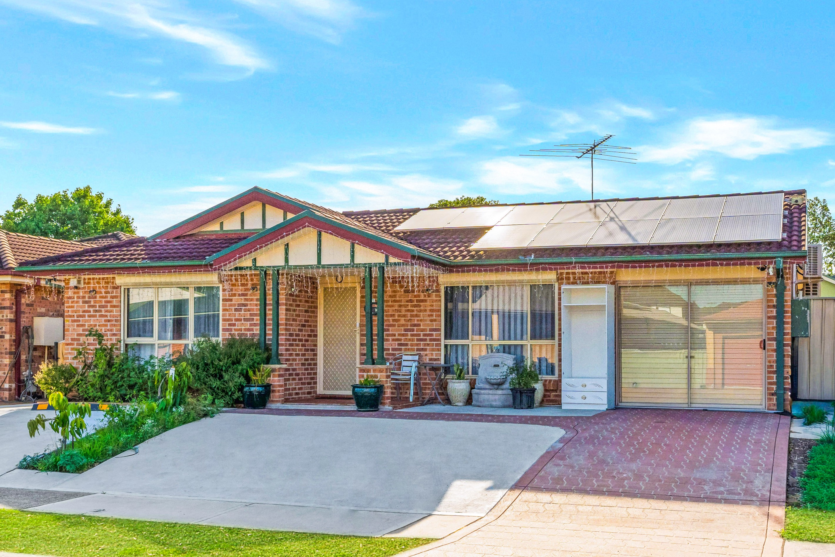 3 & 3A Tenterfield Avenue, Hinchinbrook, NSW 2168