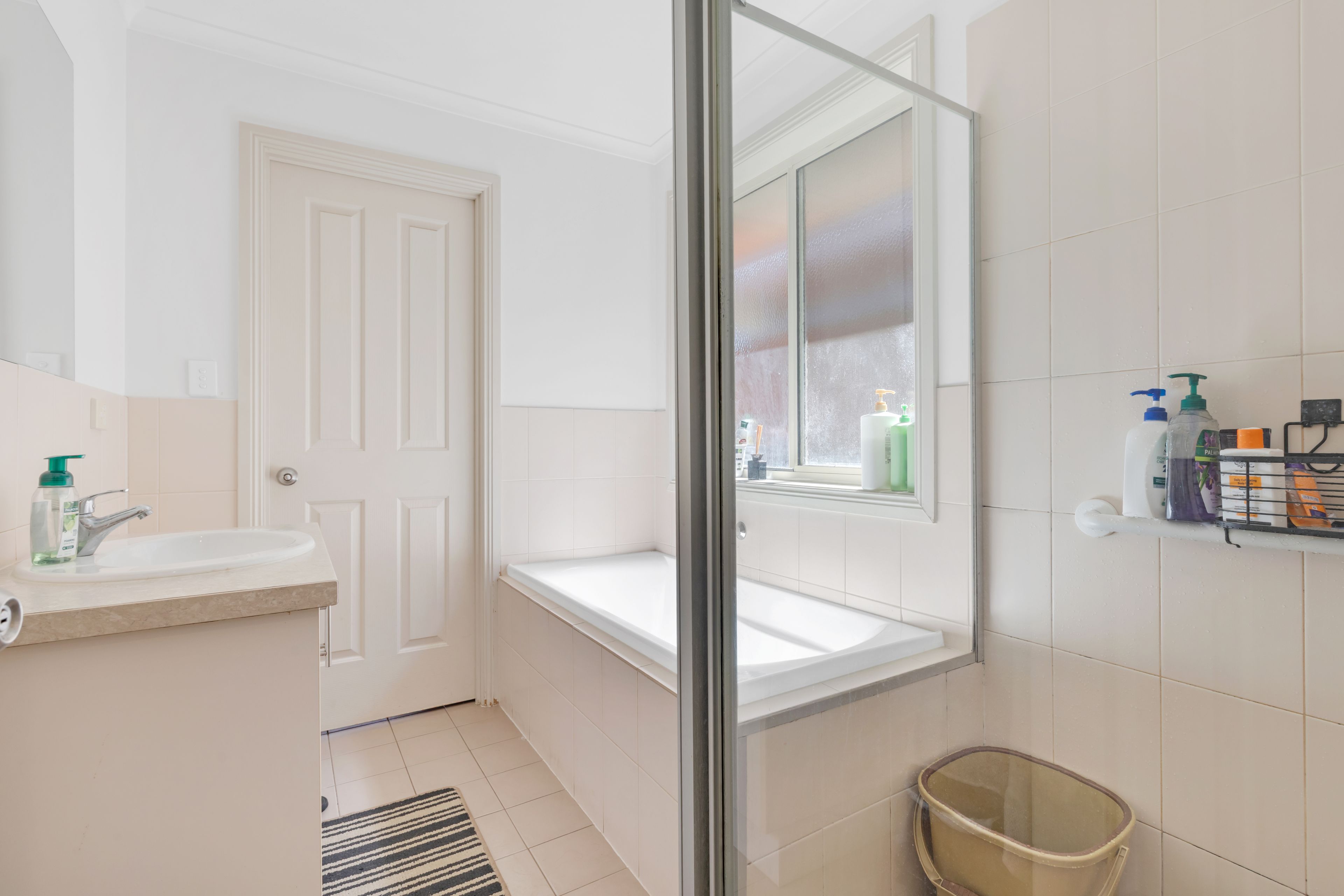 34 Bristol Crescent — photo 12 of 14