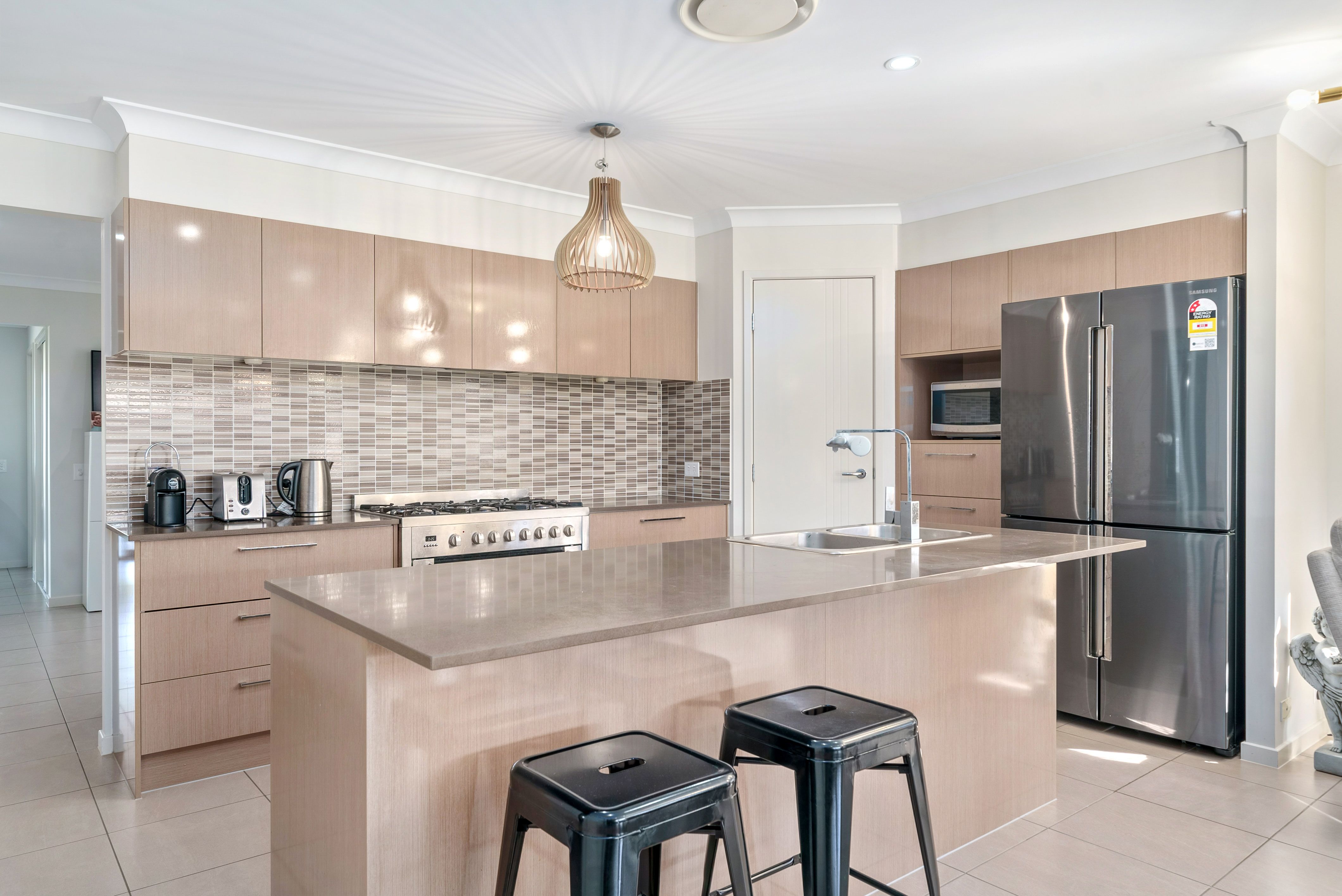 8 Cascades Street, North Lakes, QLD 4509