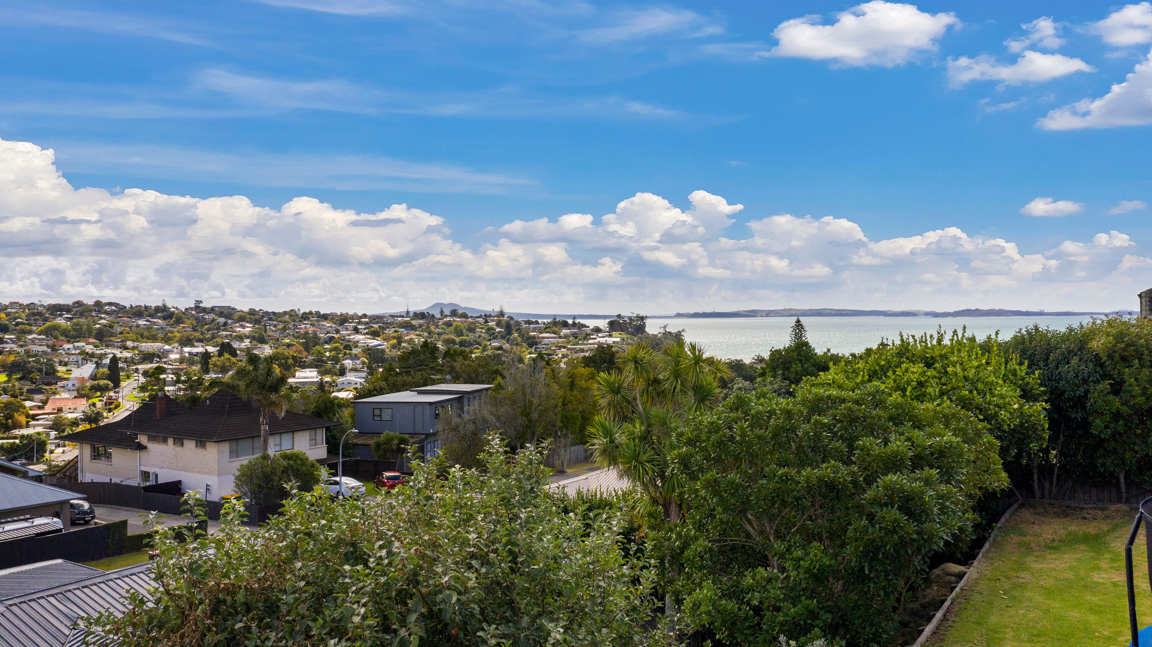 114B Litten Road, Cockle Bay, Manukau City