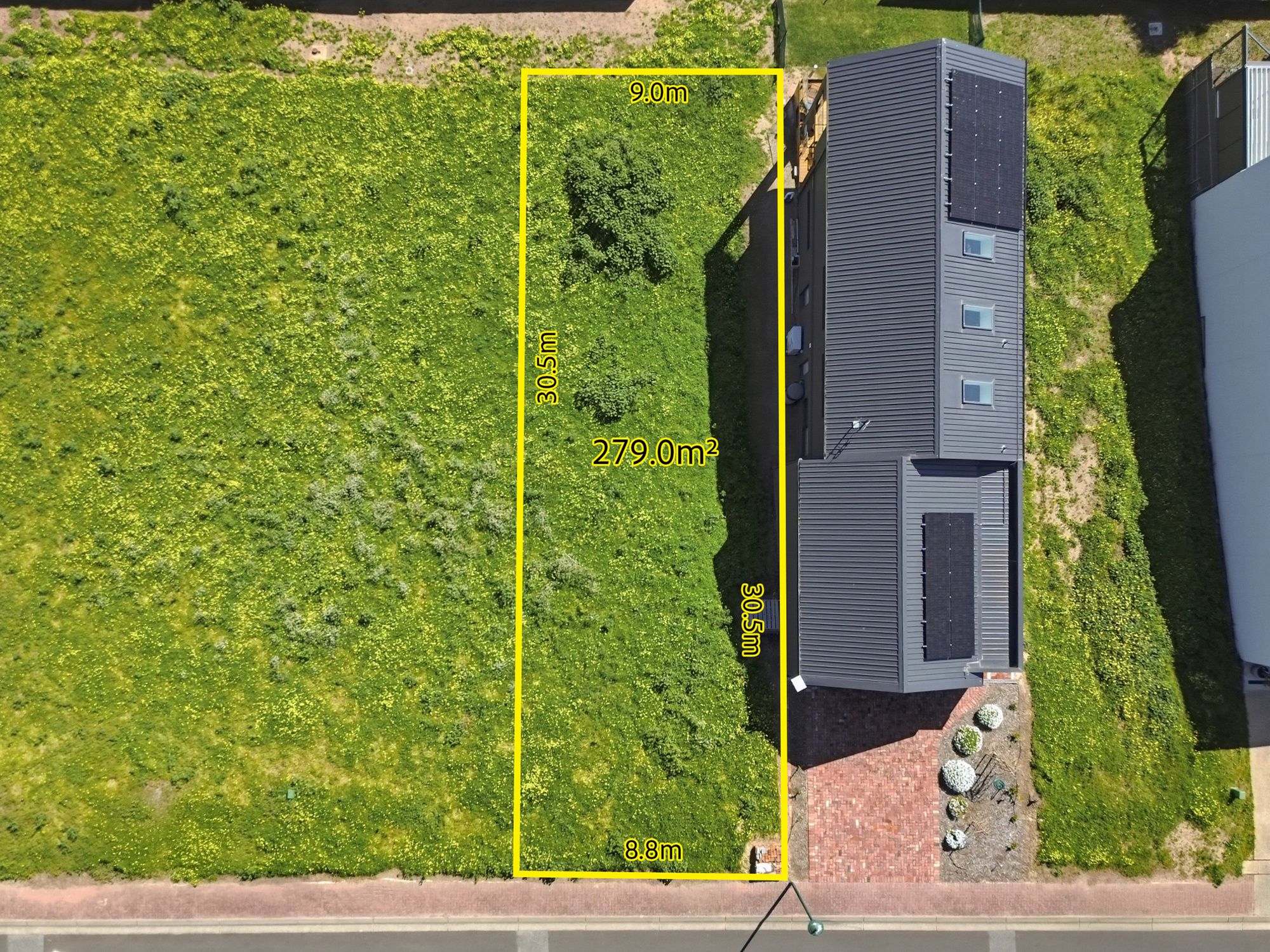 27 Birkdale Street — photo 7 of 13