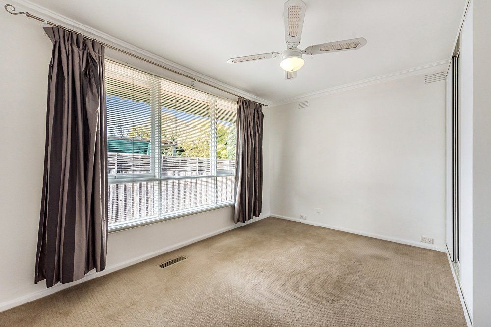 19 Lockwoods Road — photo 5 of 6