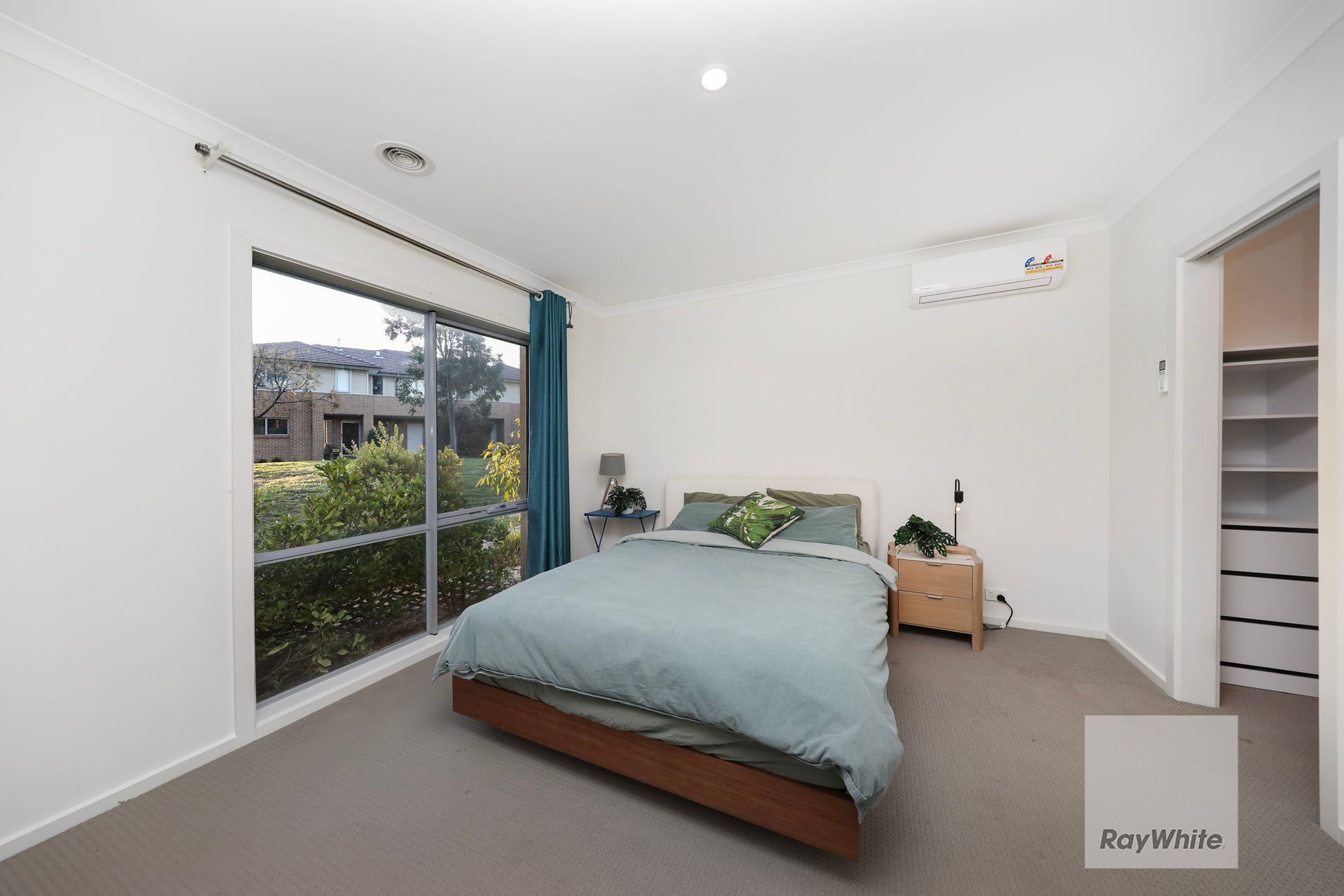 11 Parkfield Walk — photo 13 of 30