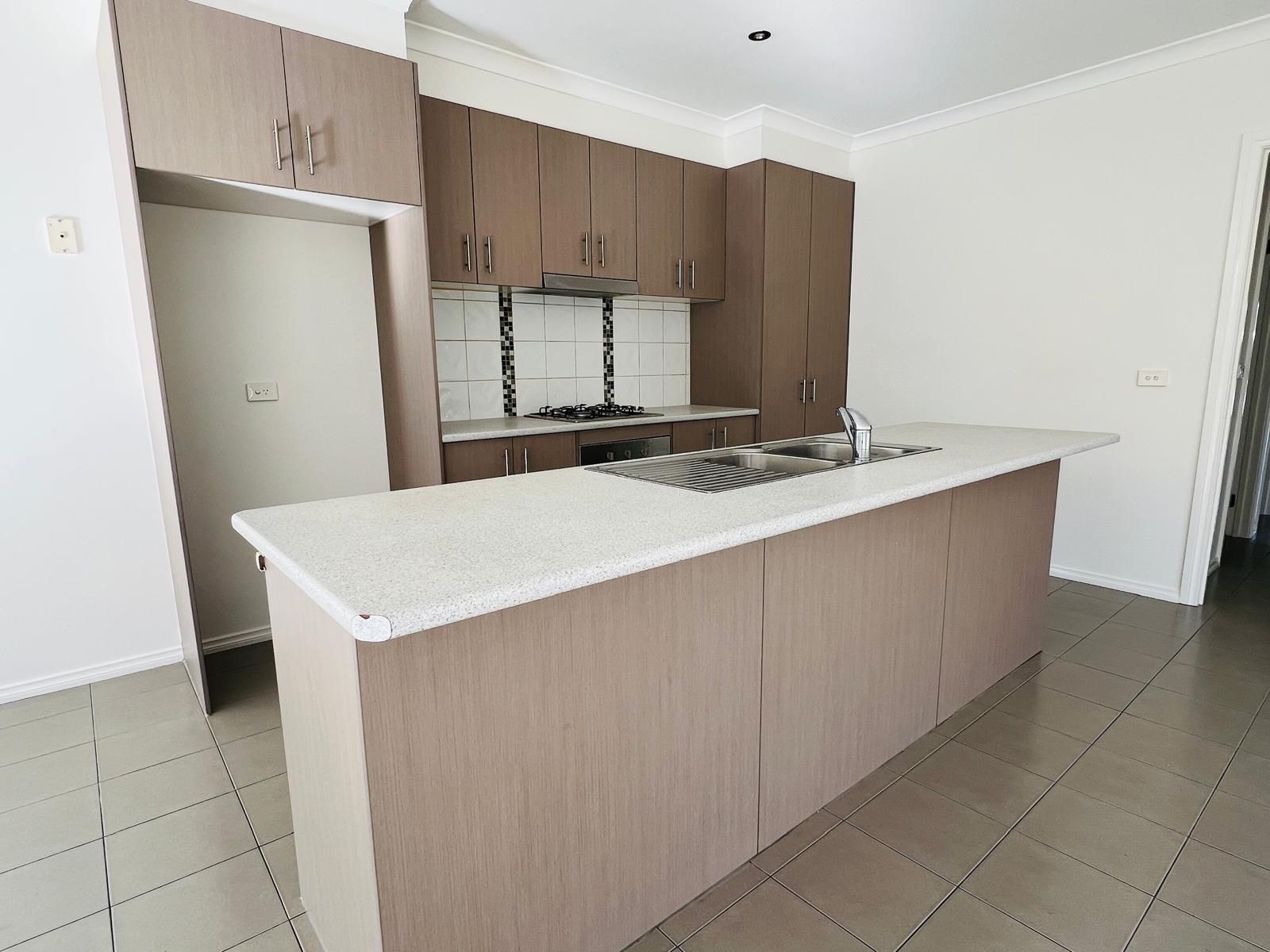 1/6 Westmeadows Lane, Truganina, VIC 3029