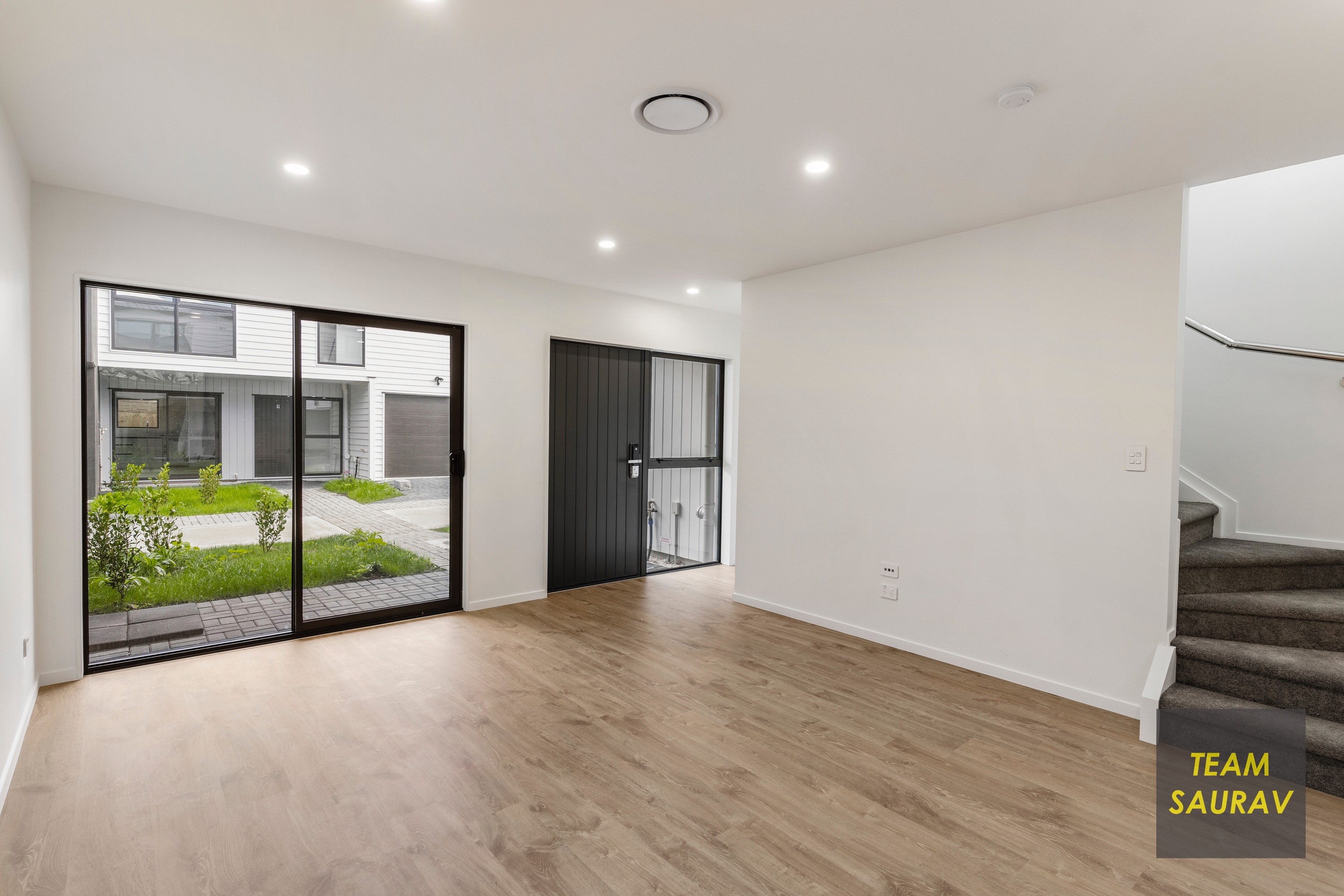 8/16 Clark Road, Pahurehure, Papakura