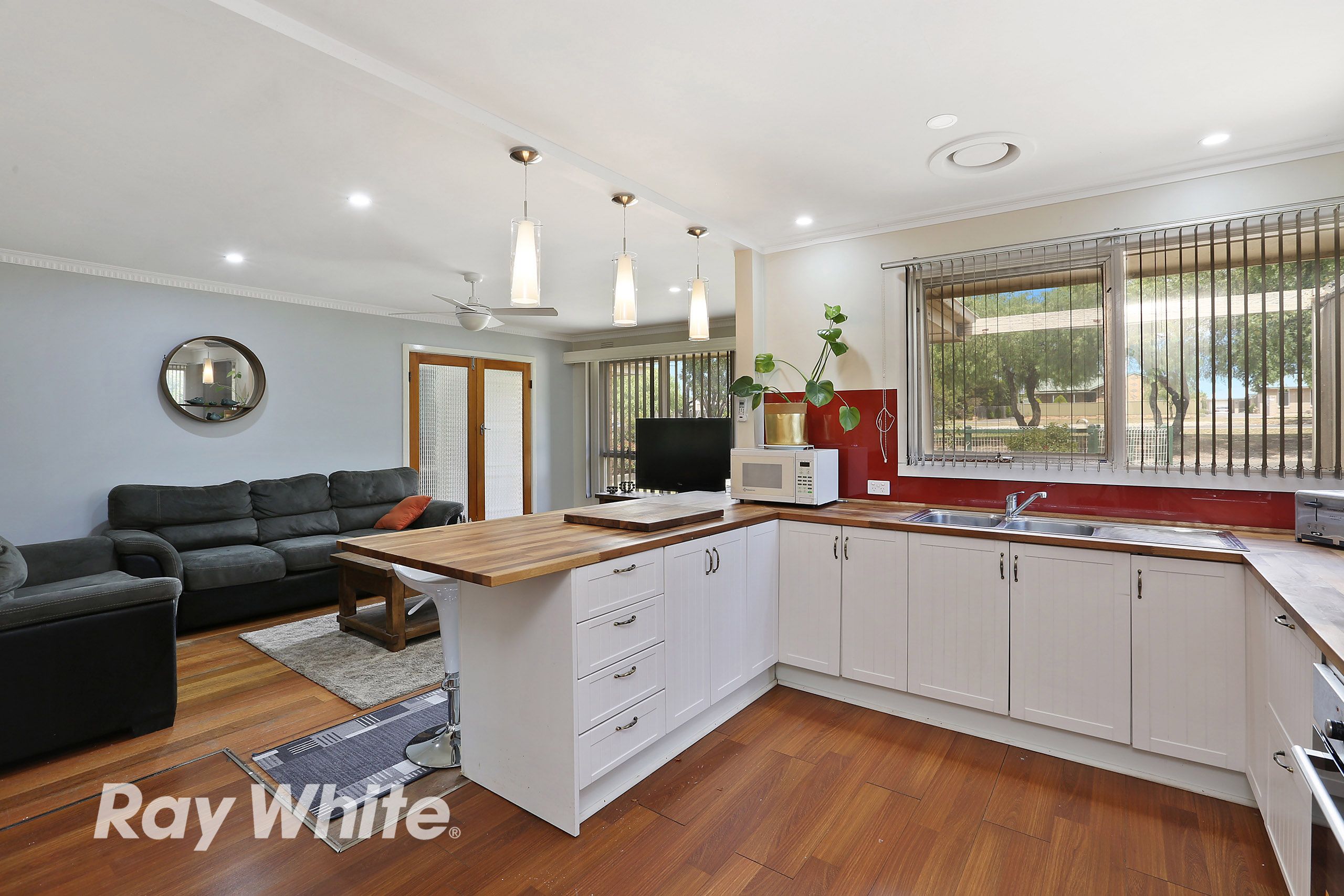 37 Station Lake Road, Lara, VIC 3212