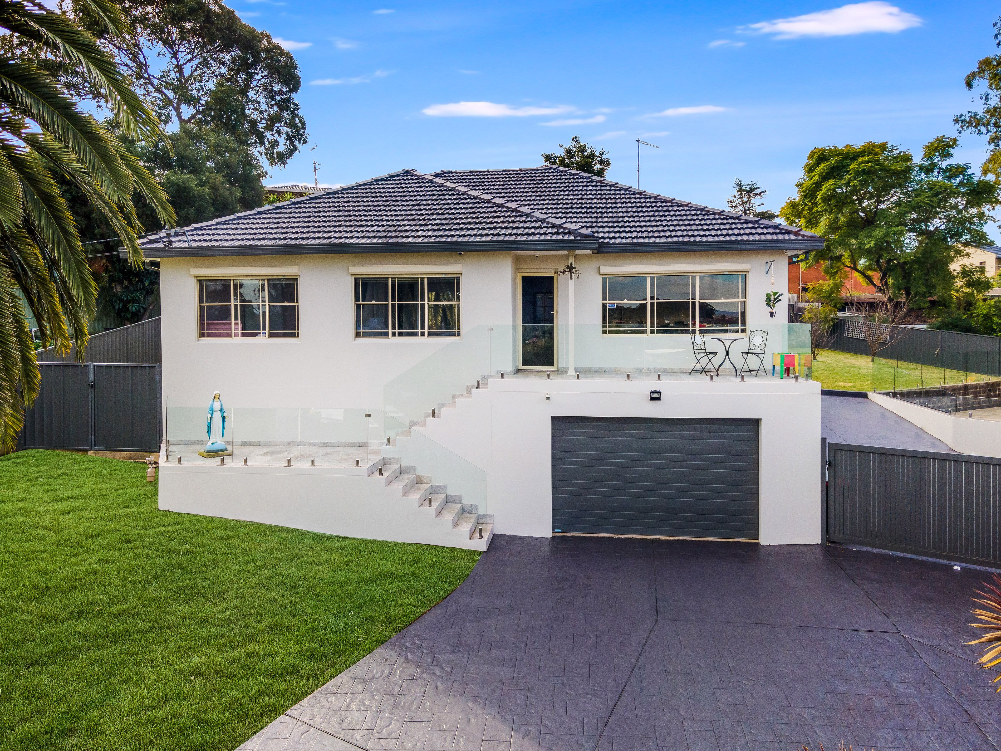 10 Faith Court, Georges Hall NSW 2198