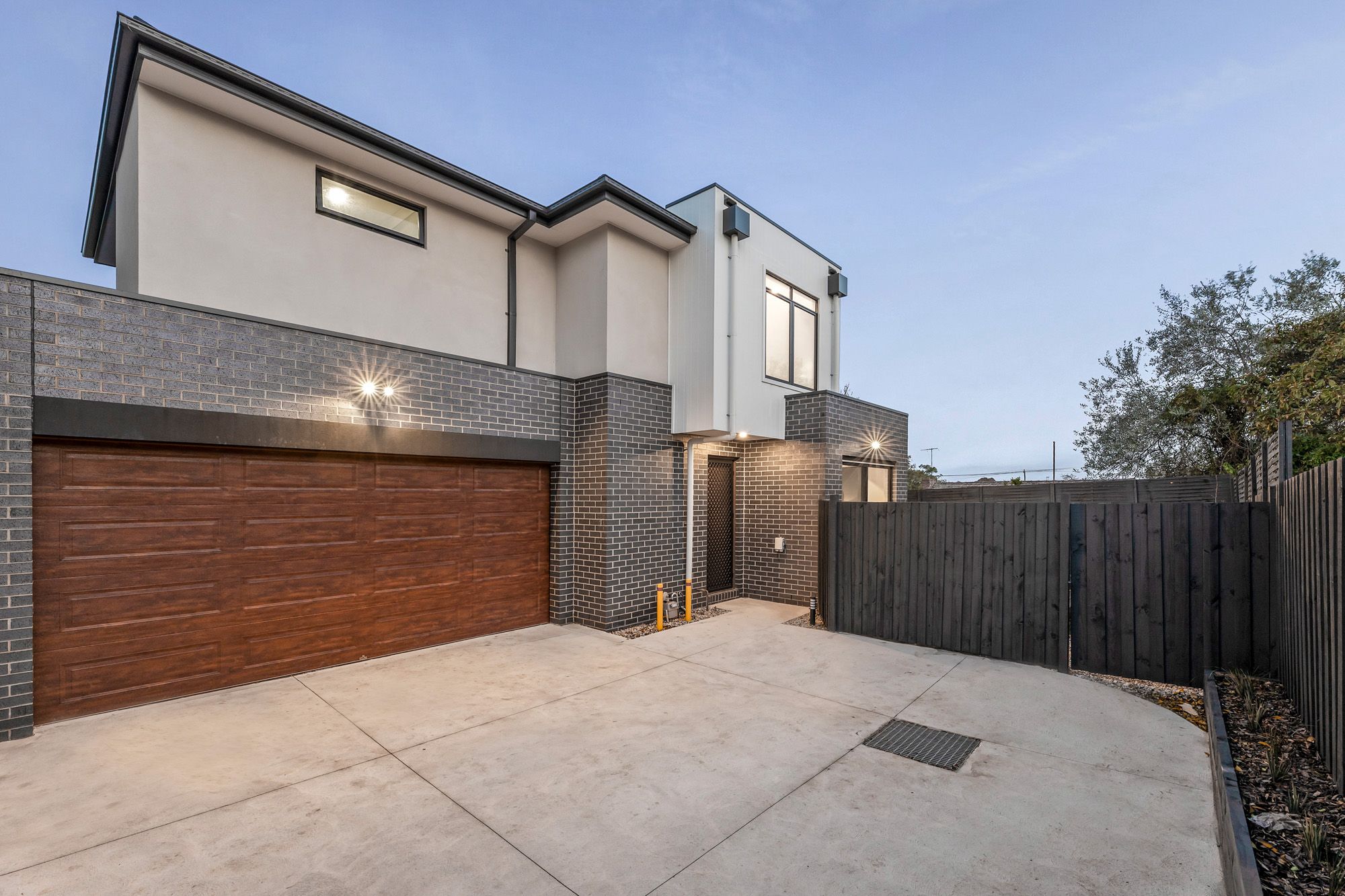2 Alder Street, Burwood VIC 3125