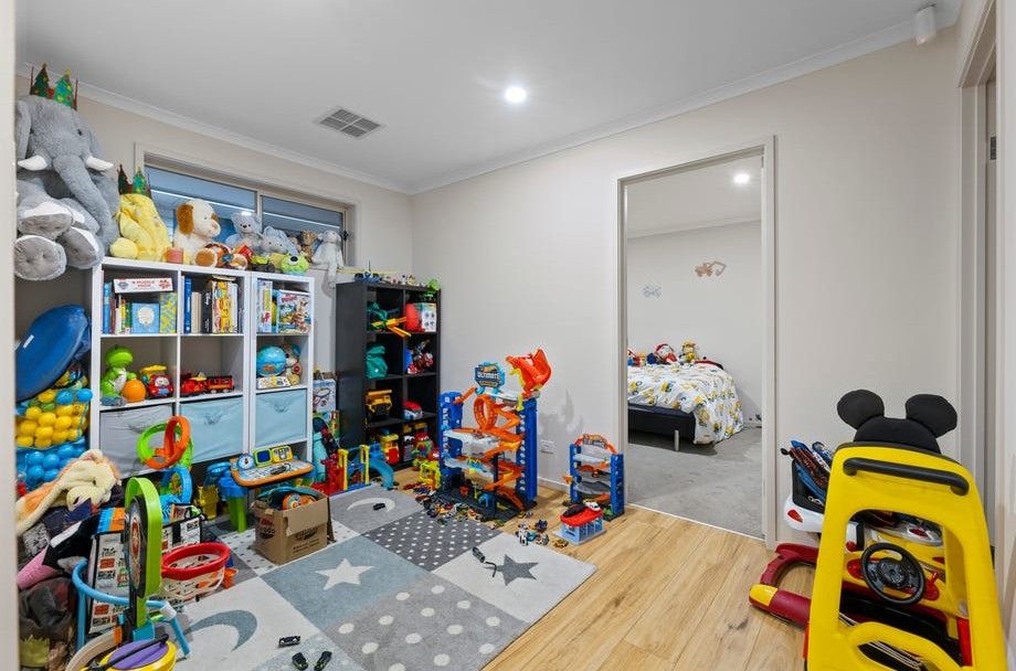 21 Costa Street — photo 14 of 18