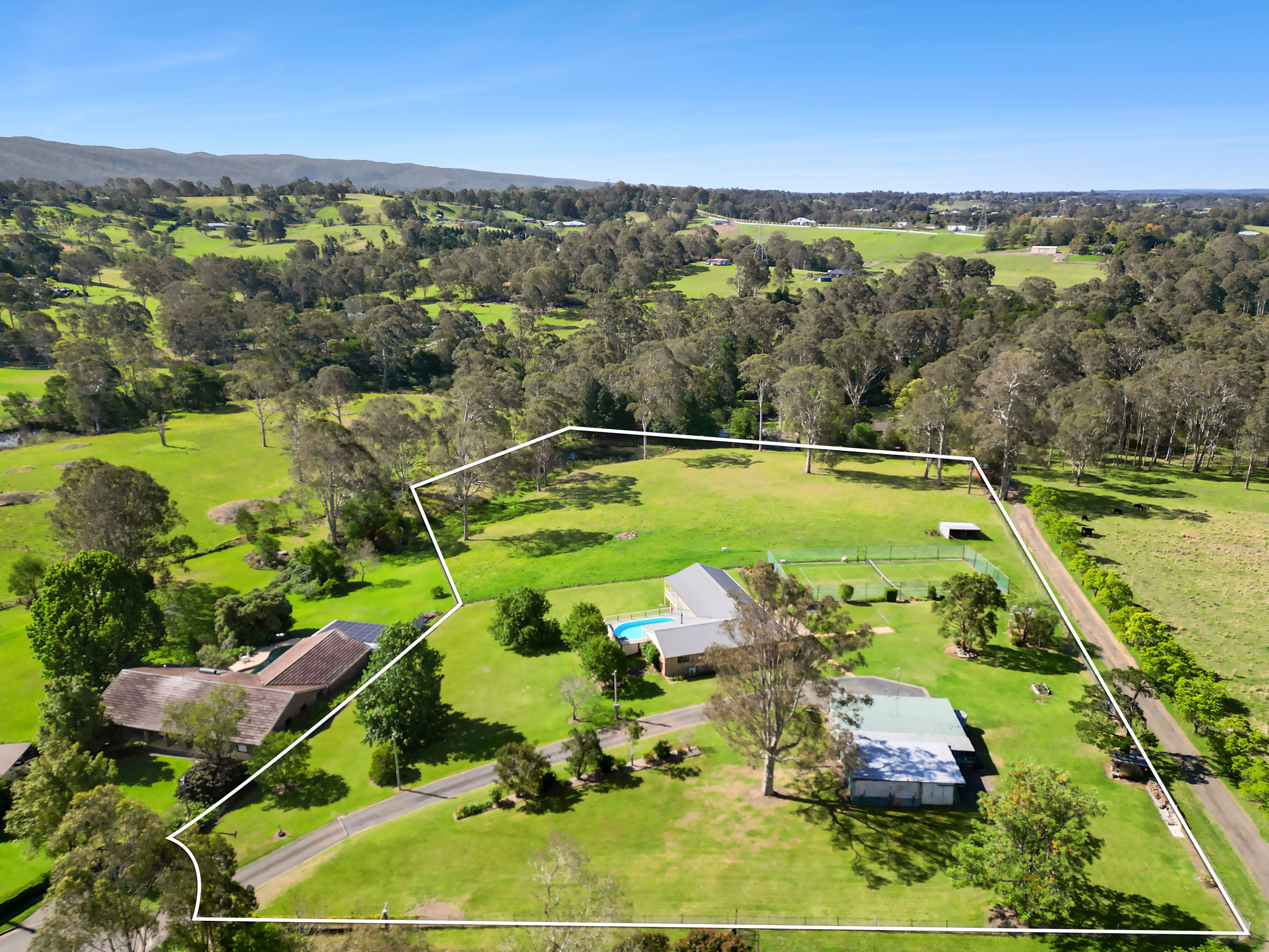 13 Rowland Avenue, Kurmond NSW 2757