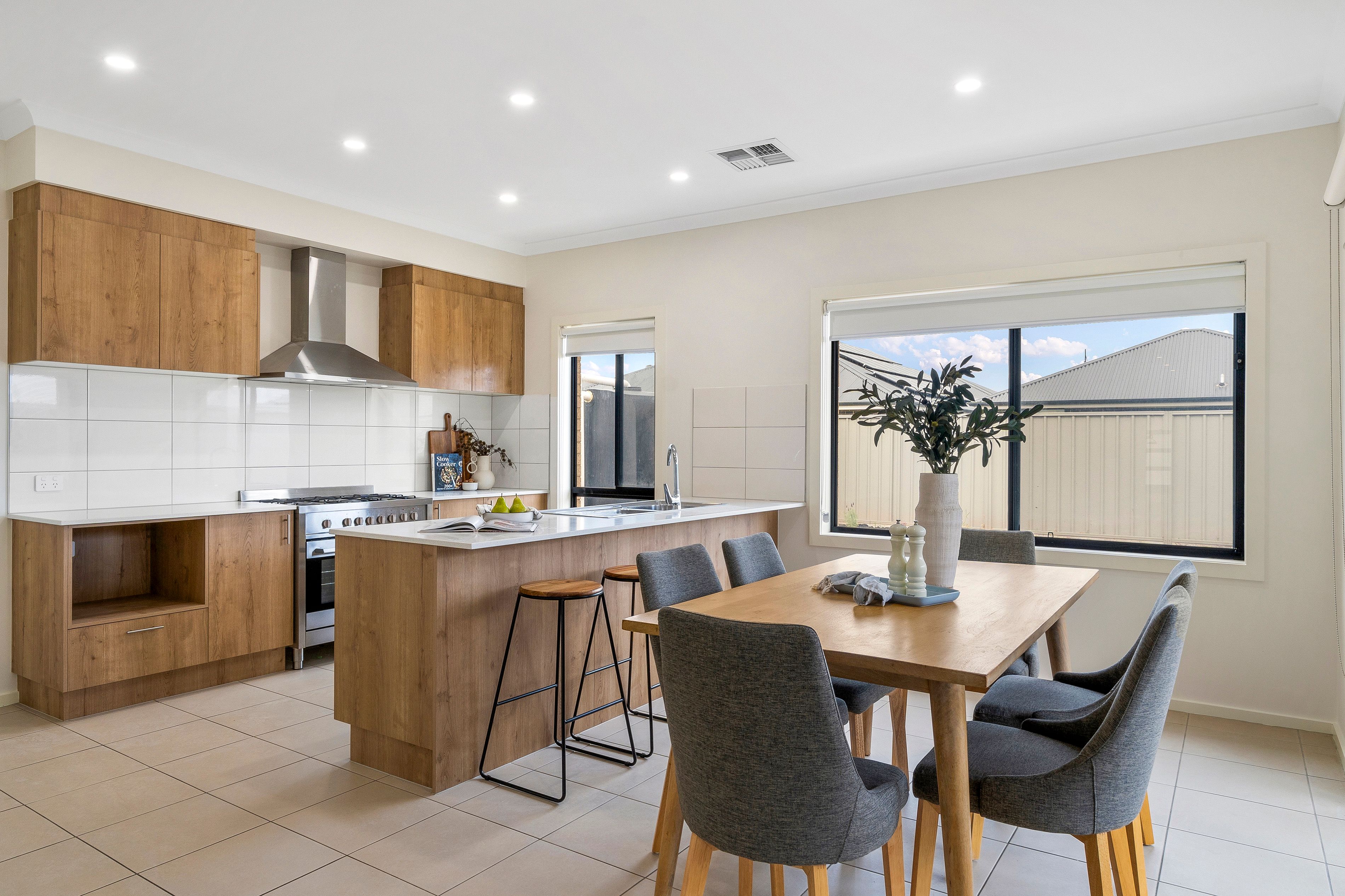 6 Leo Street — photo 12 of 25