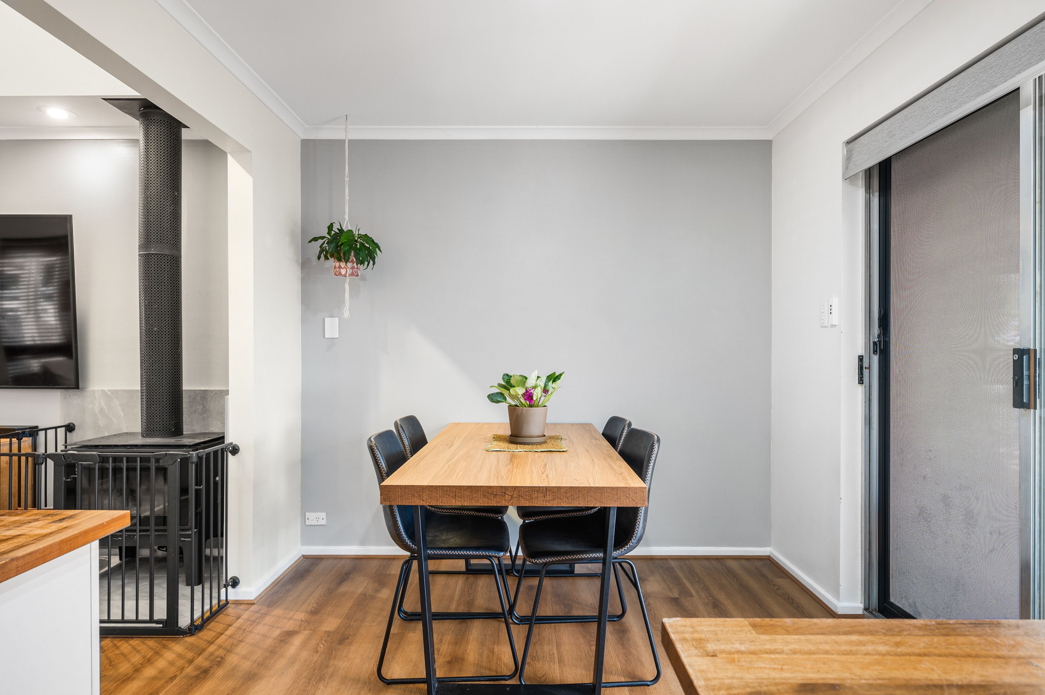 39 Christine Avenue — photo 5 of 17