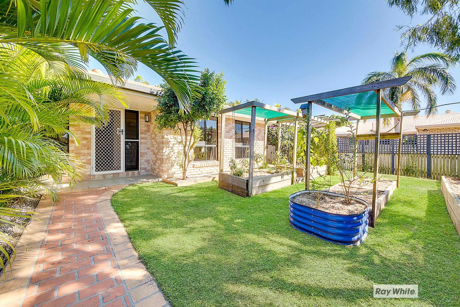 52 Bottlebrush Drive, Lammermoor, QLD 4703