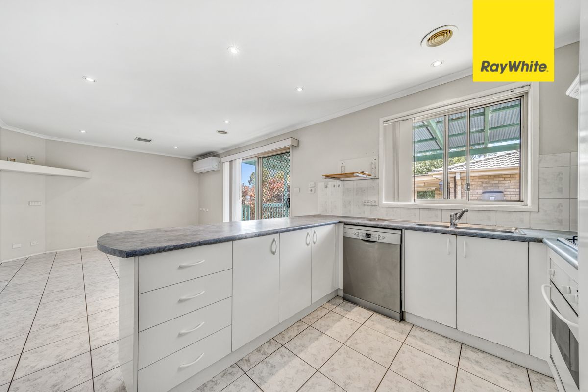 15 Goodhart Crescent, Dunlop, ACT 2615