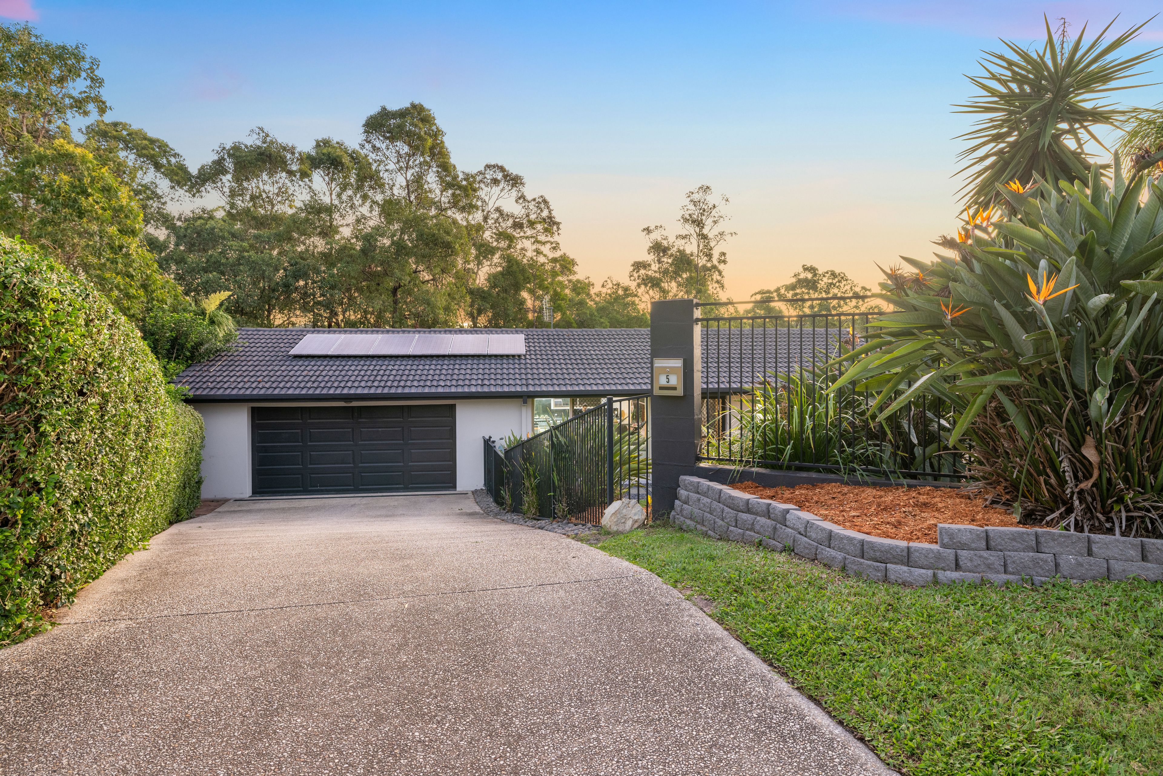 5 Presbytery Lane, Molendinar, QLD 4214