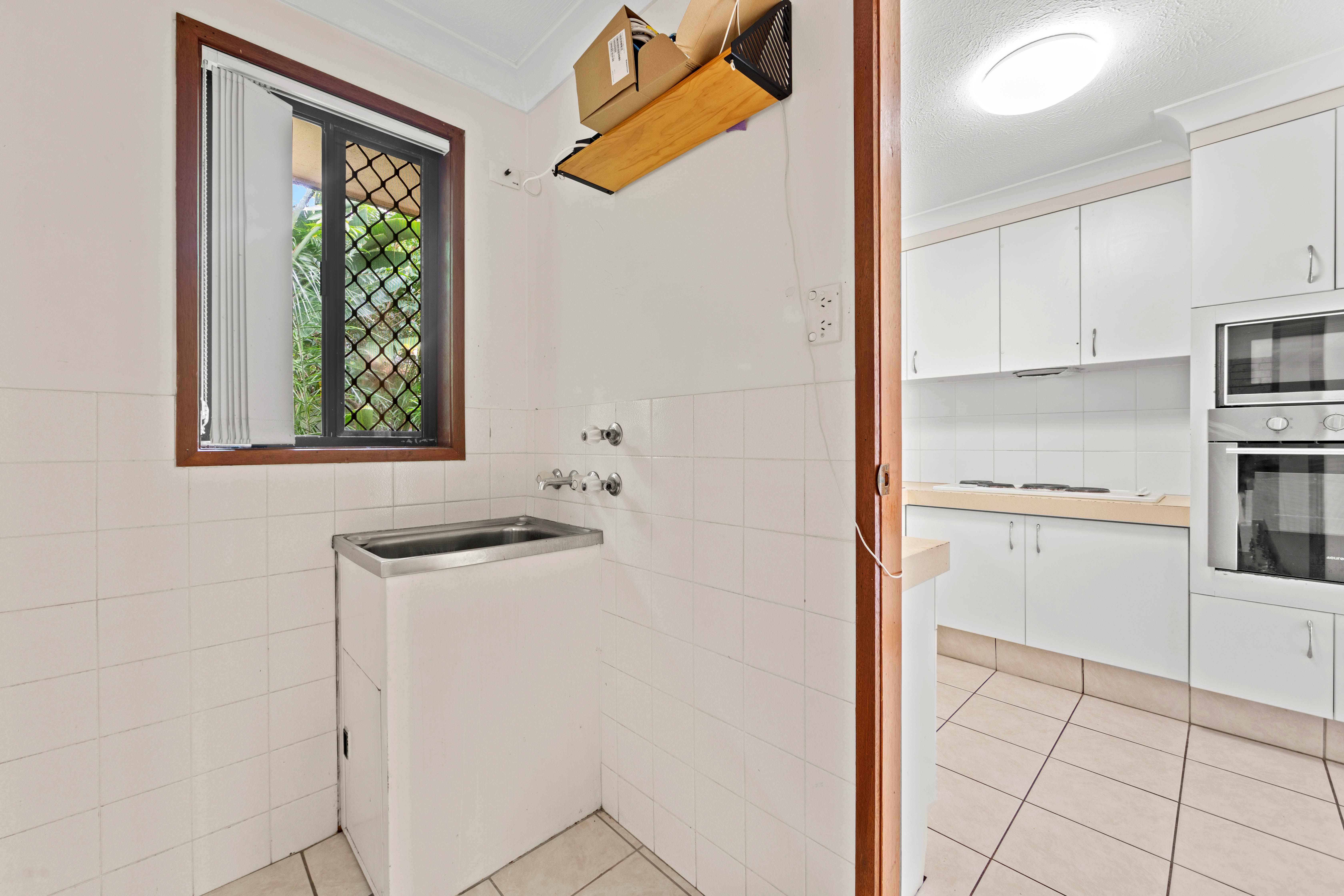 9/7-9 Angie Court, Mermaid Waters, QLD 4218