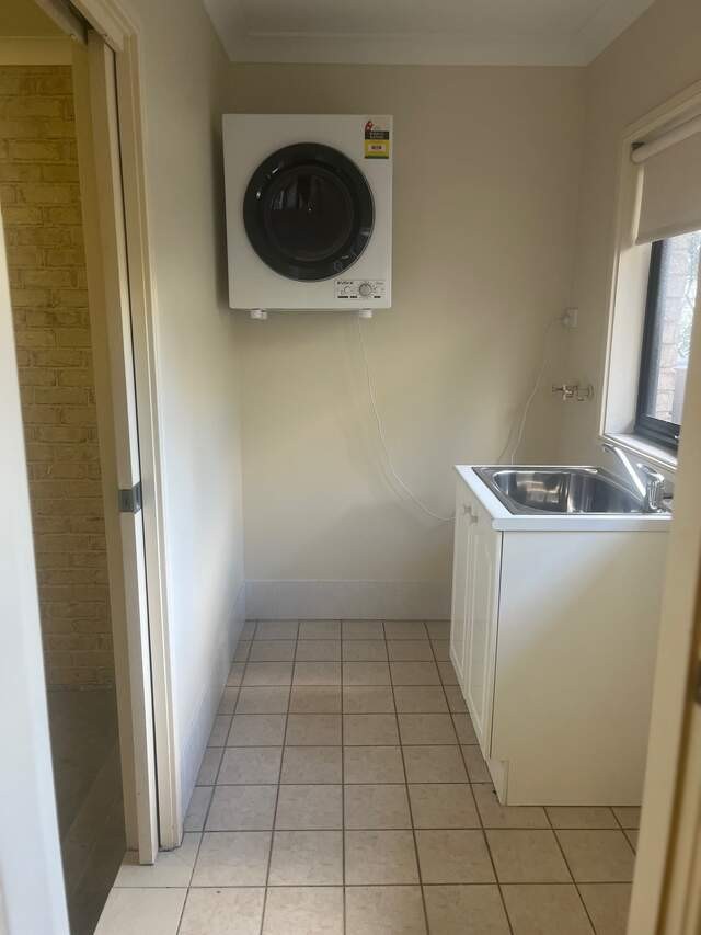 31 Bath Street, Thirroul, NSW 2515