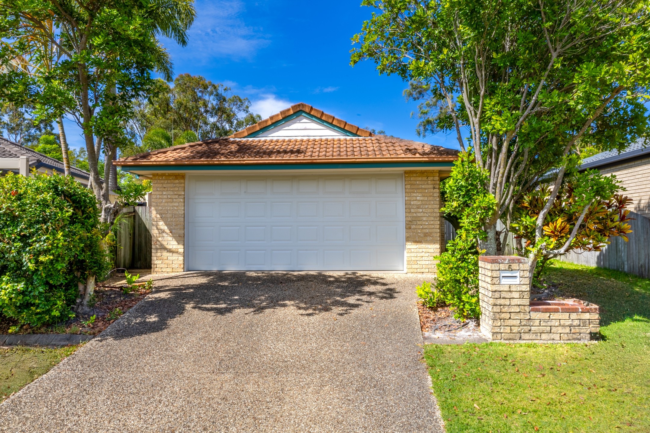 5 Honeymyrtle Court, Mountain Creek, QLD 4557