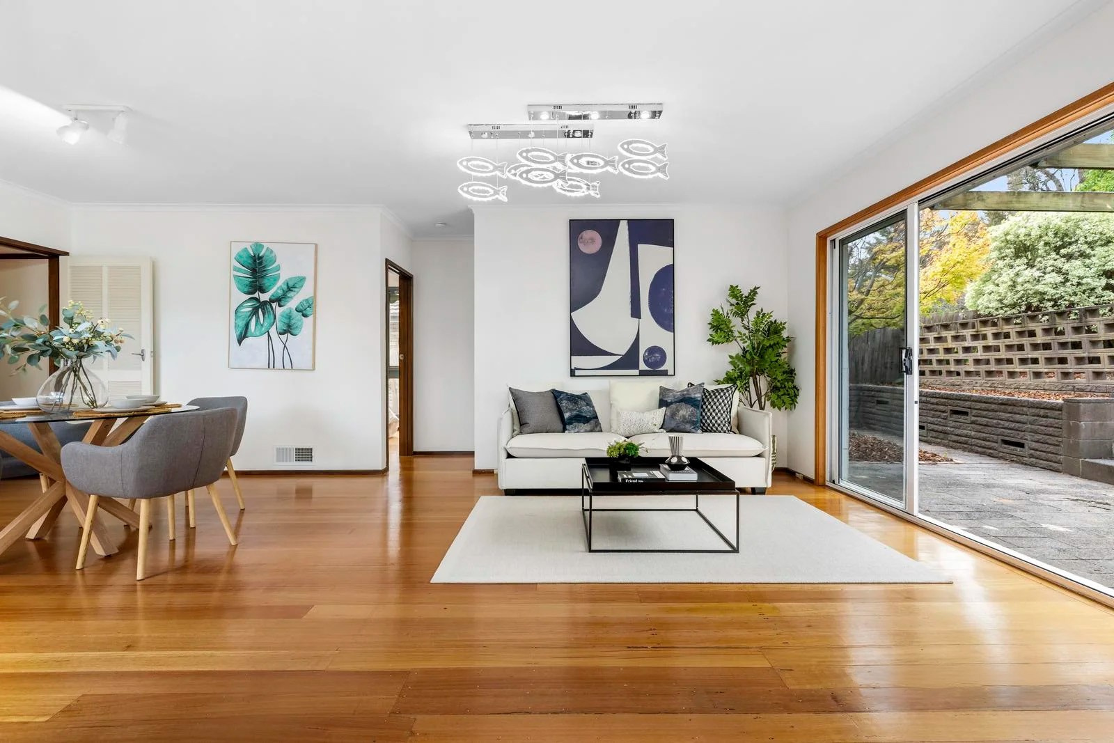 11 Greenham Crescent, Mount Waverley, VIC 3149