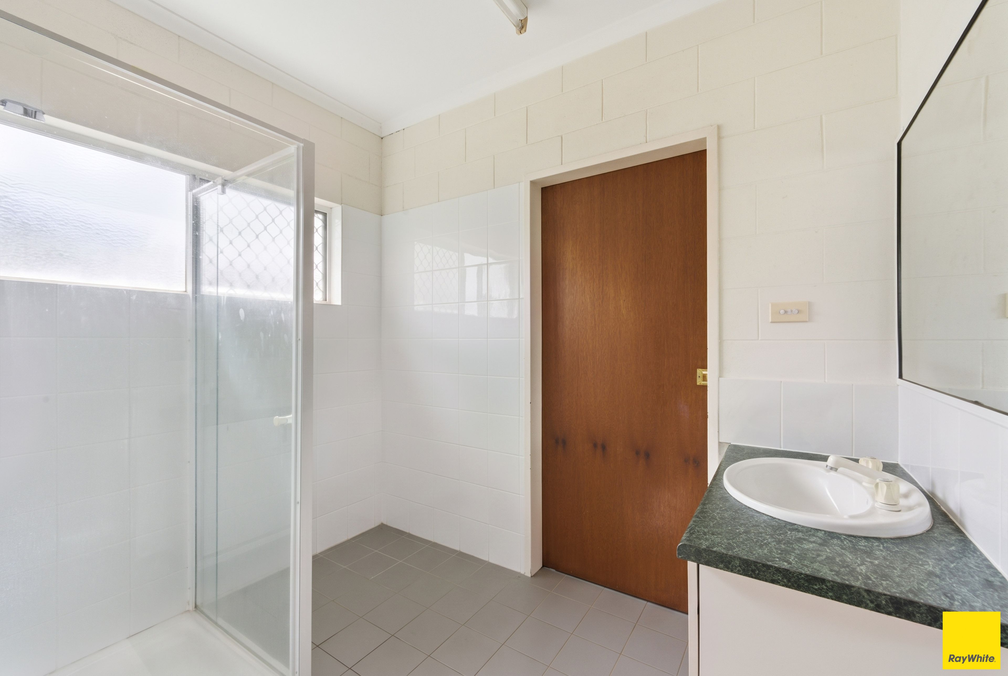 71 McLaughlin Road — photo 5 of 15