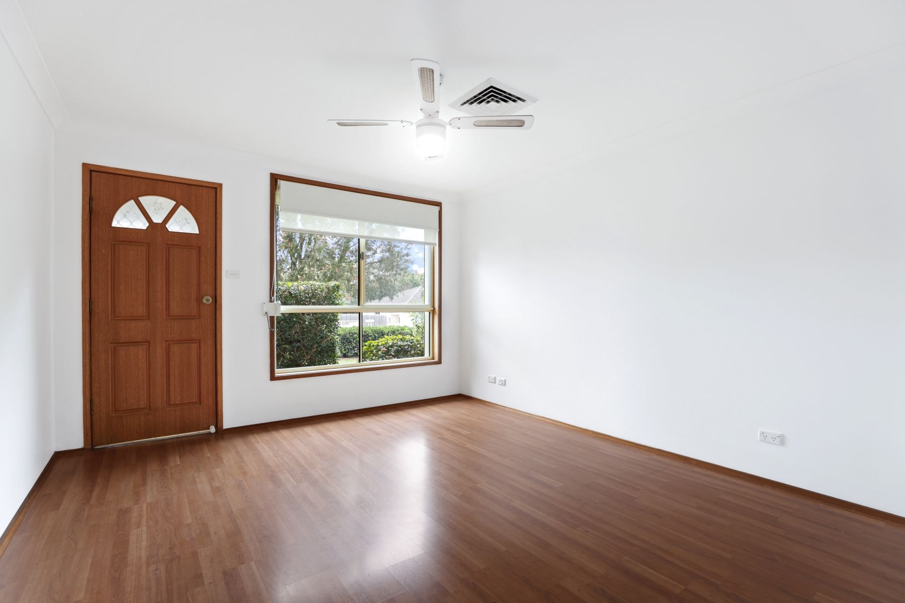 2/10 Tornaros Avenue, Penrith, NSW 2750