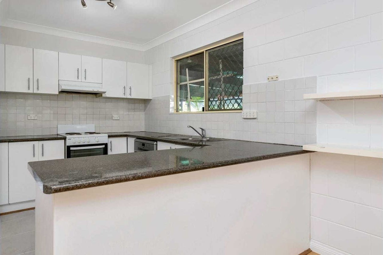 33 Barnett Street, Mount Louisa, QLD 4814