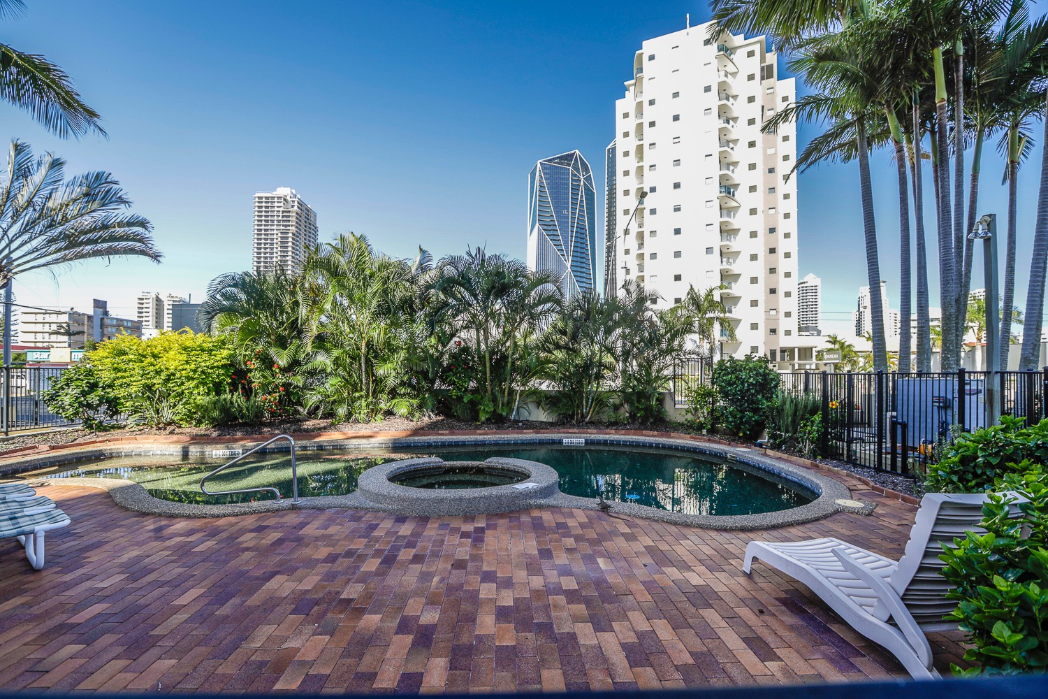 22/2890 Gold Coast Highway, Surfers Paradise, QLD 4217