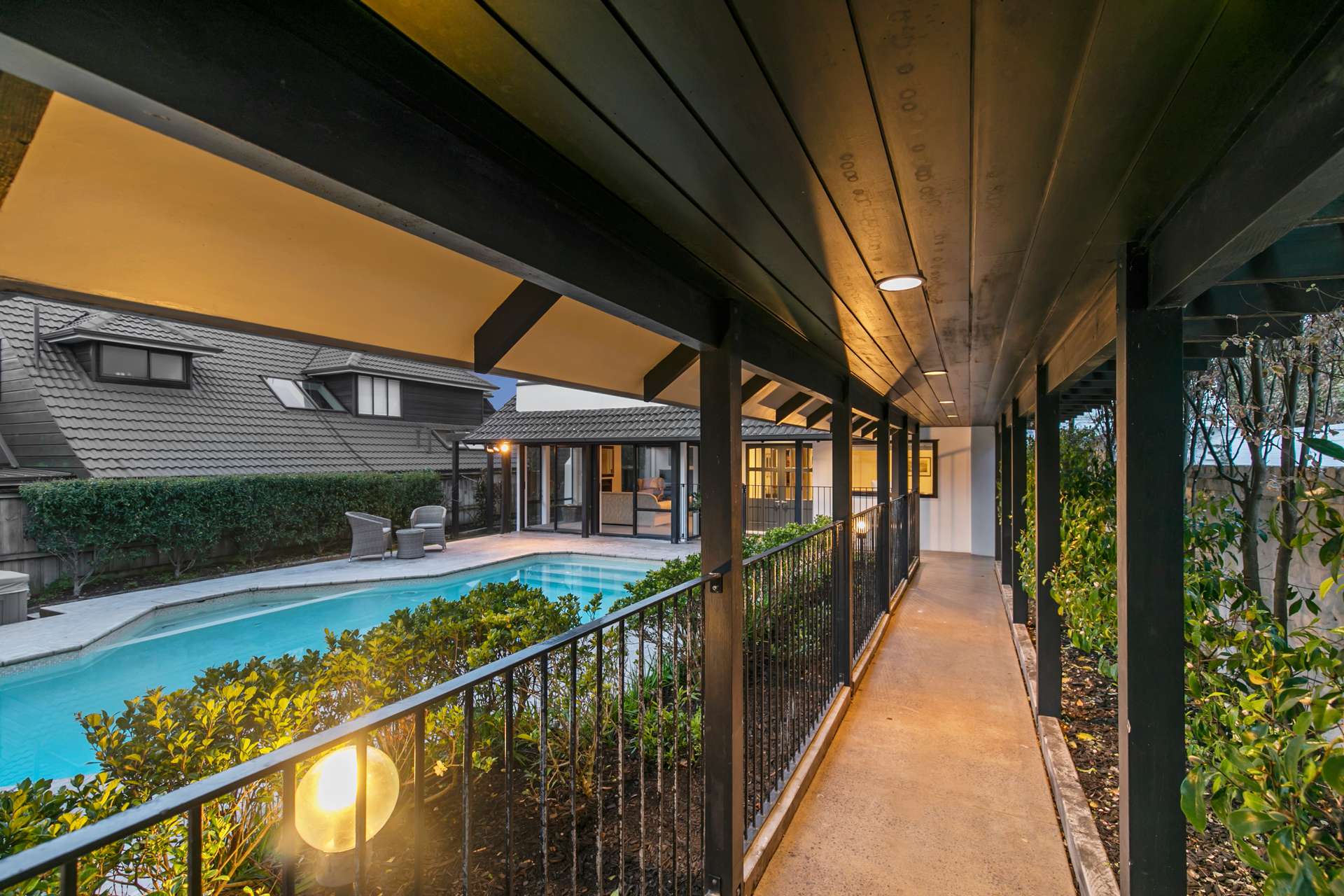 23b Clifton Road photo 3