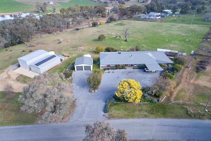 15 Tathra Drive, Junee NSW 2663