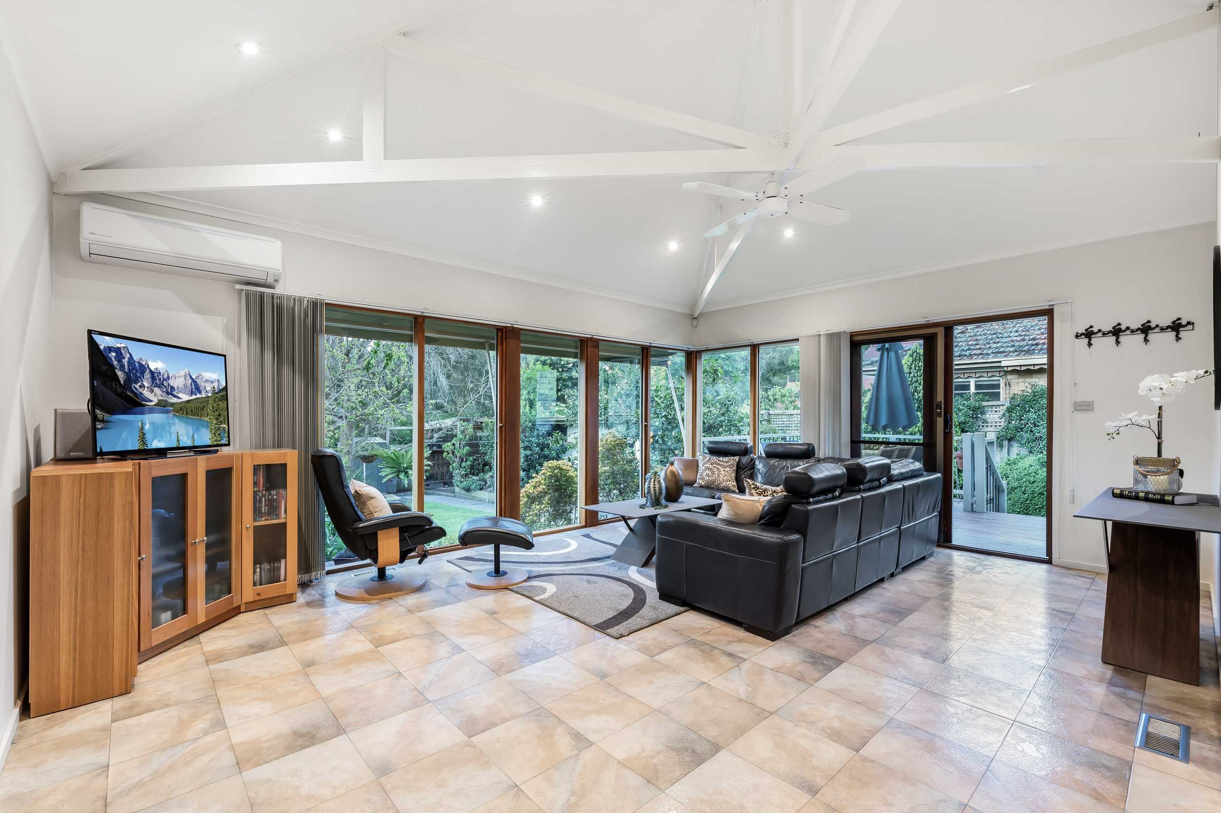 34 Glengarry Avenue, Burwood, VIC 3125