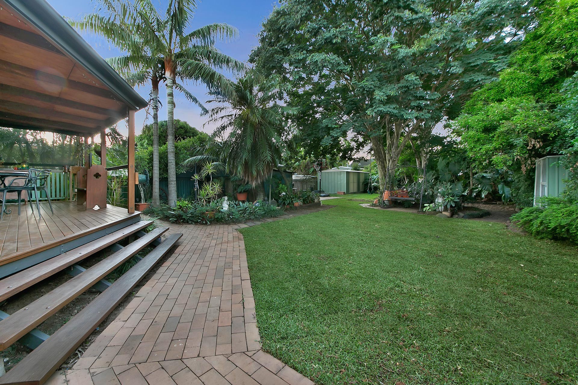 17 Allamanda Street, Fairfield, QLD 4103