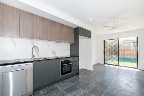 2A & B/3618 Mount Lindesay Highway — photo 12 of 18